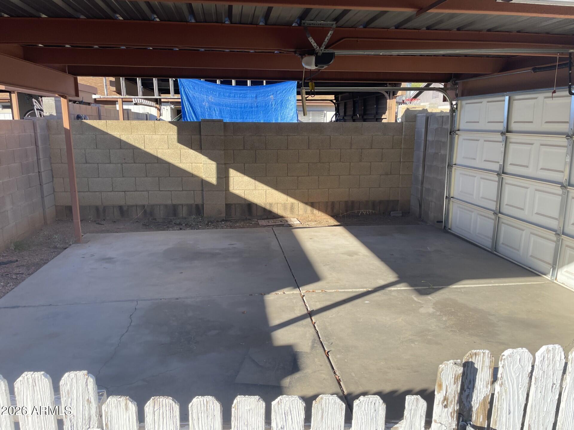 5124 W WILLOW Avenue