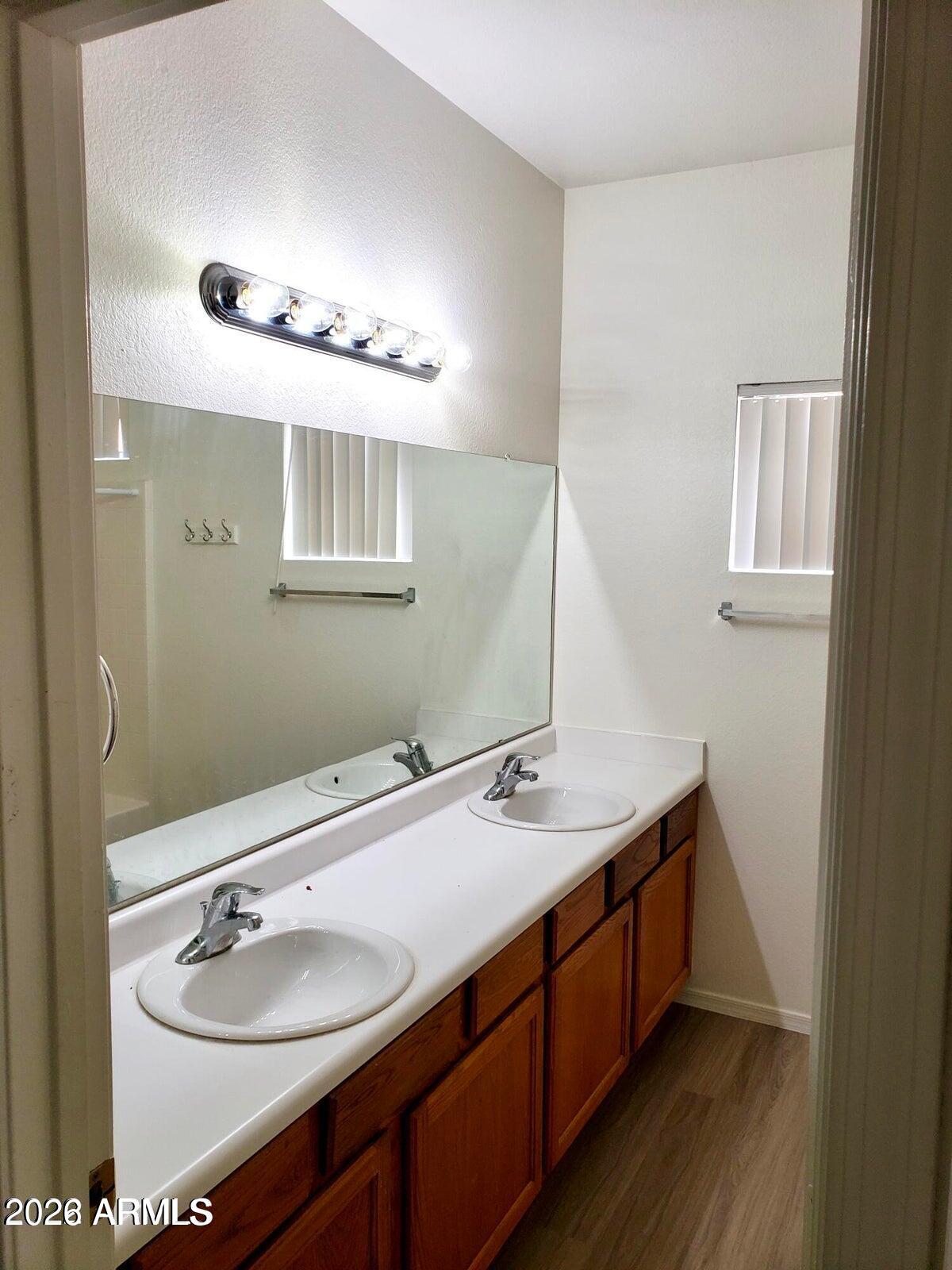 1750 W Union Hills Drive Unit 15