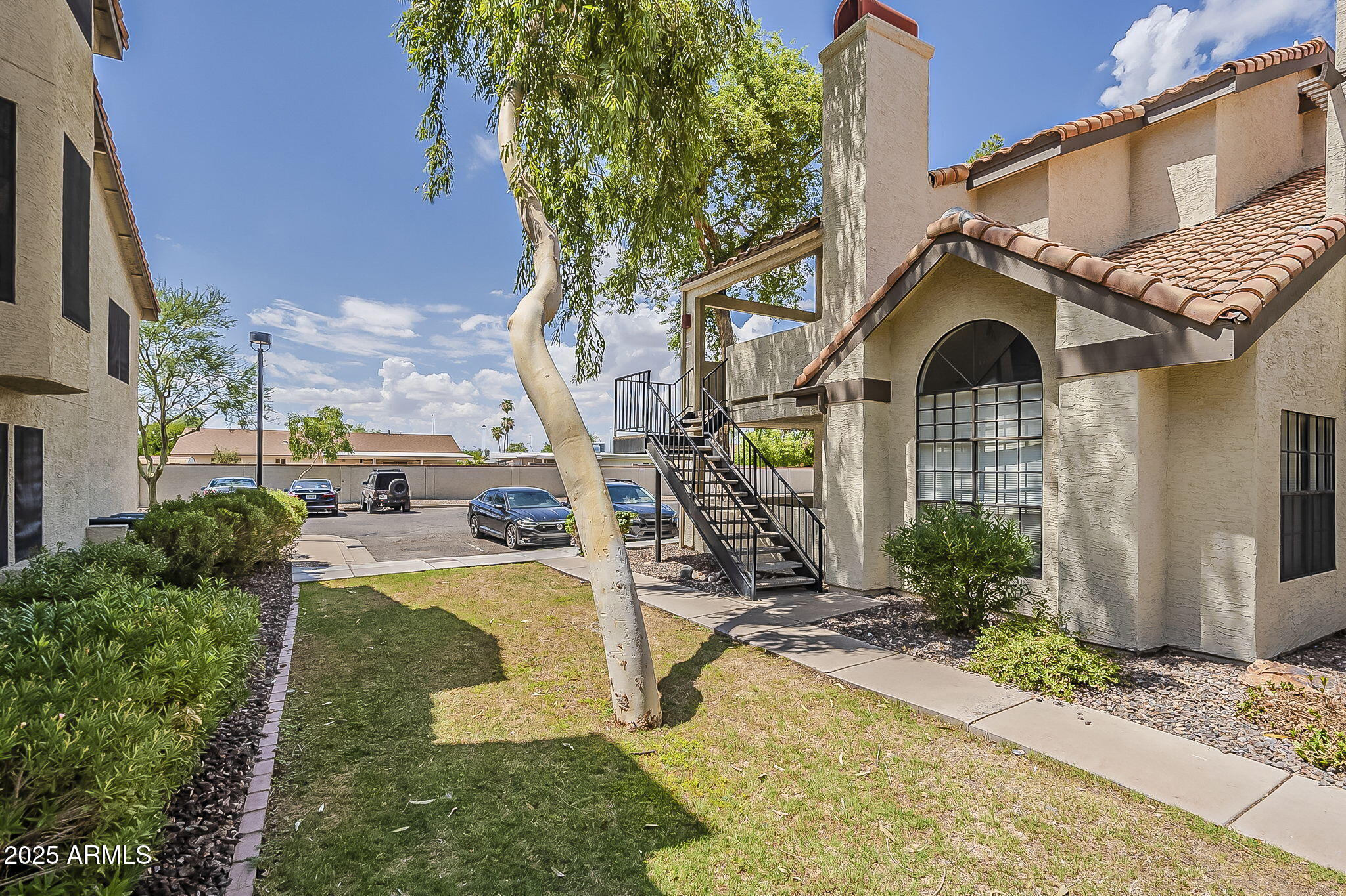 2333 E SOUTHERN Avenue 2050