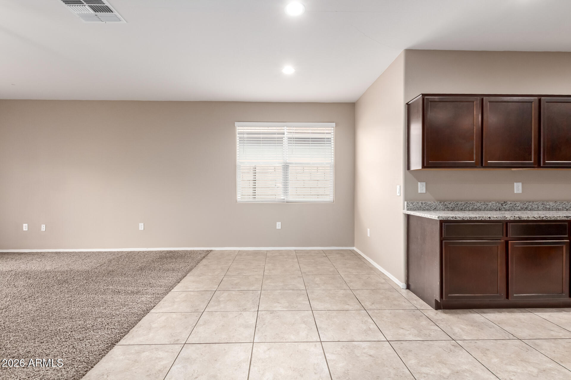 1744 W PINKLEY Avenue