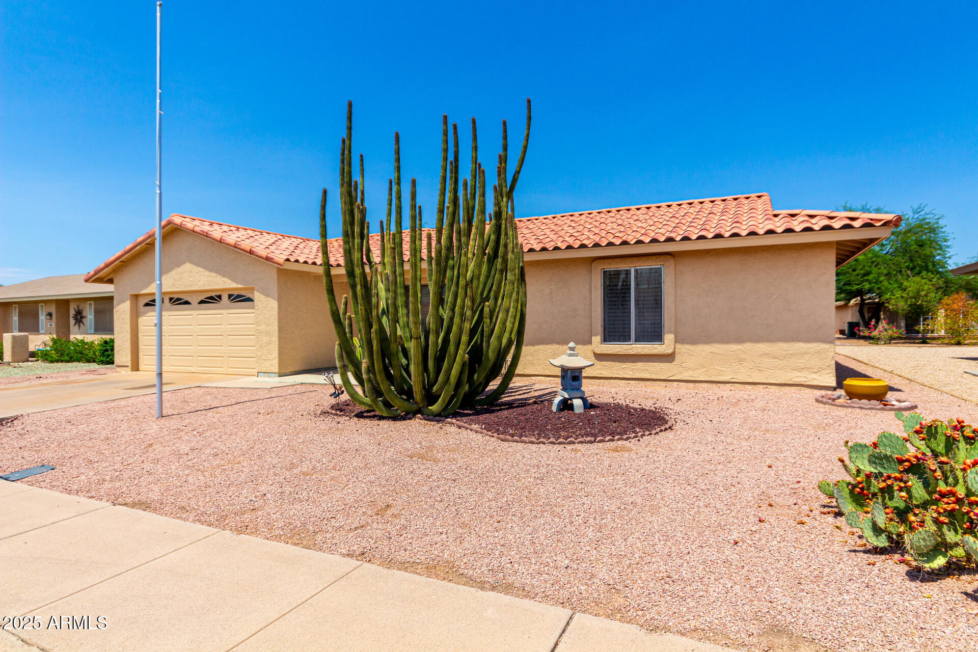 834 LEISURE WORLD --