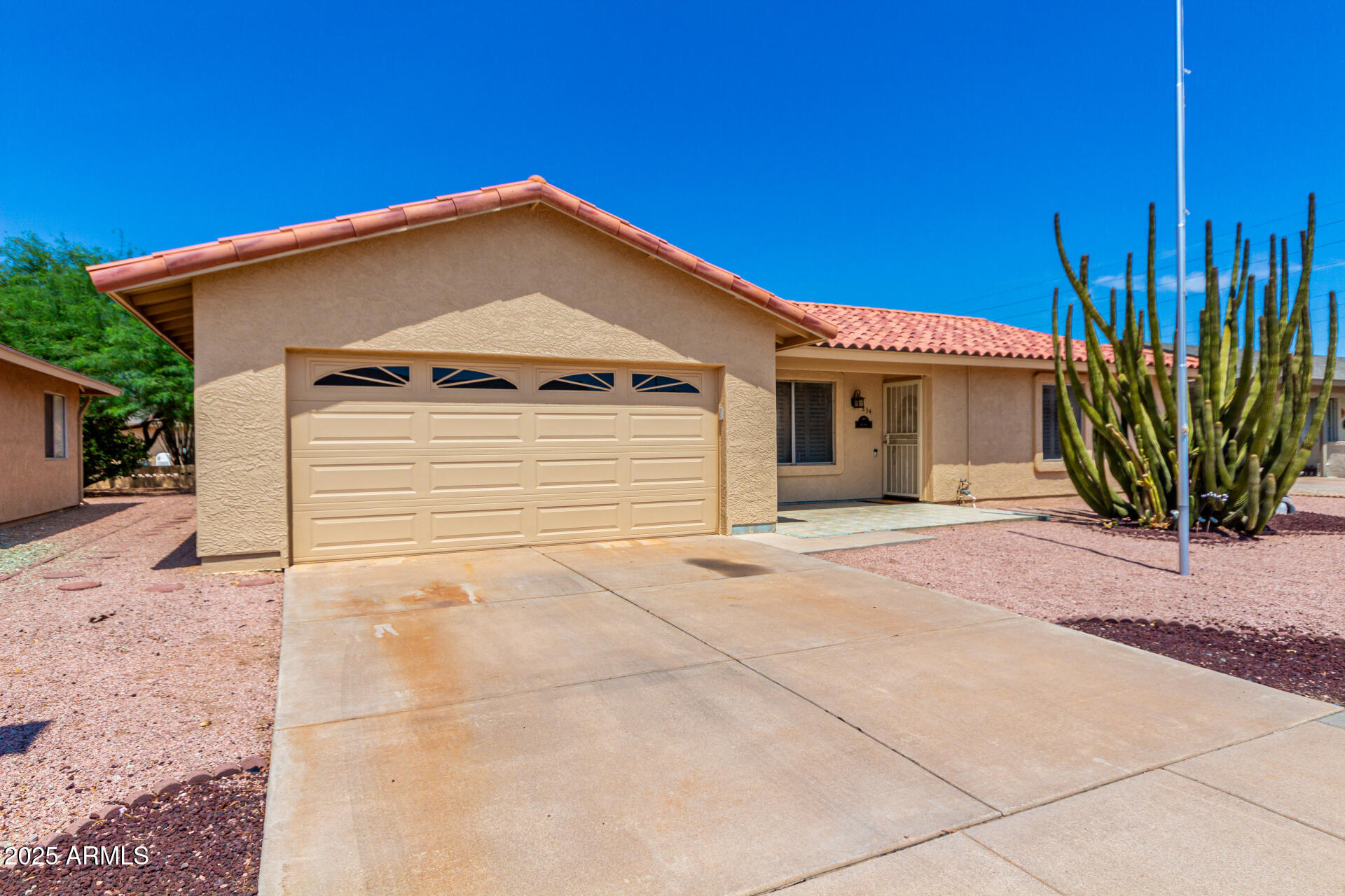 834 LEISURE WORLD --