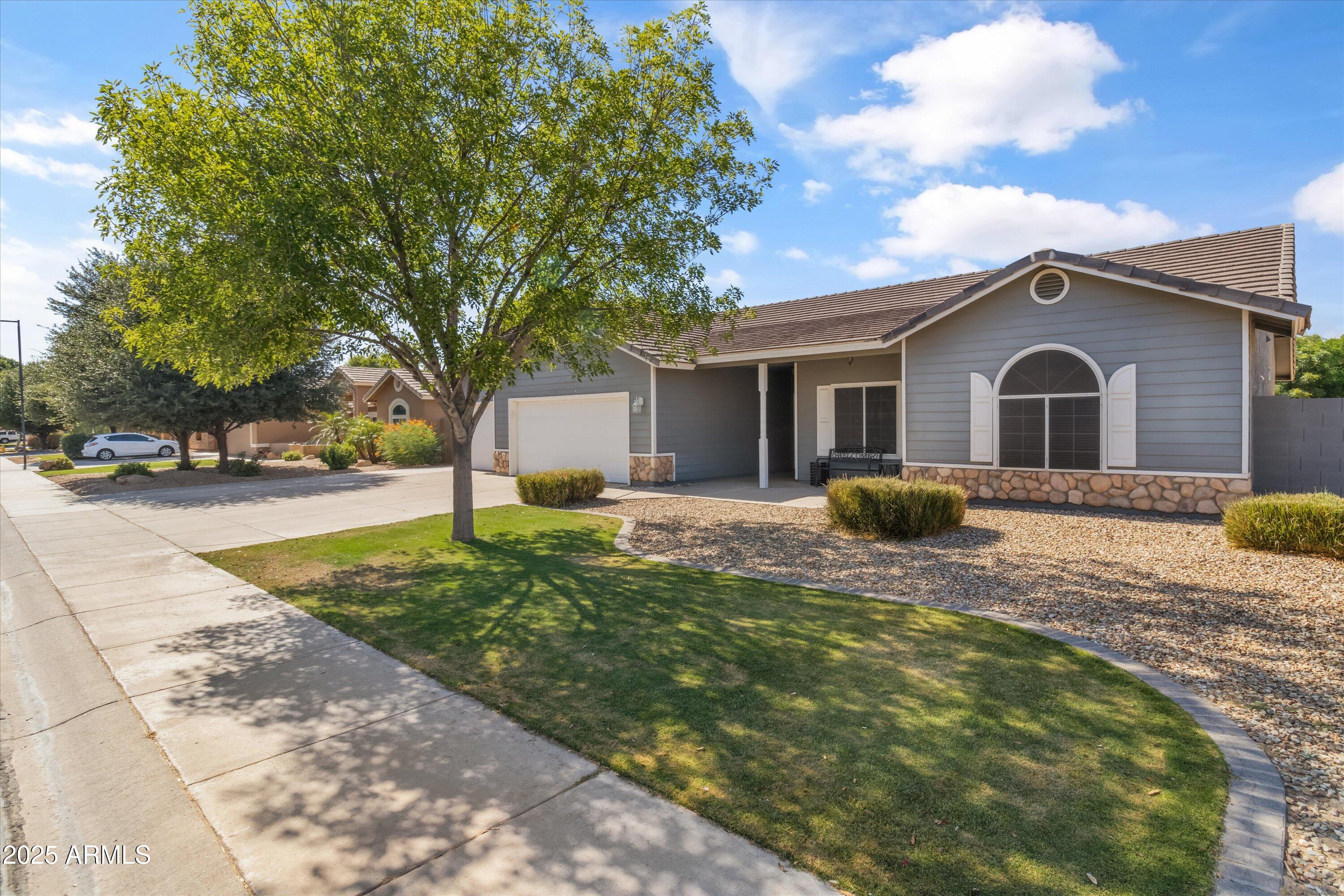 20464 E BRONCO Drive