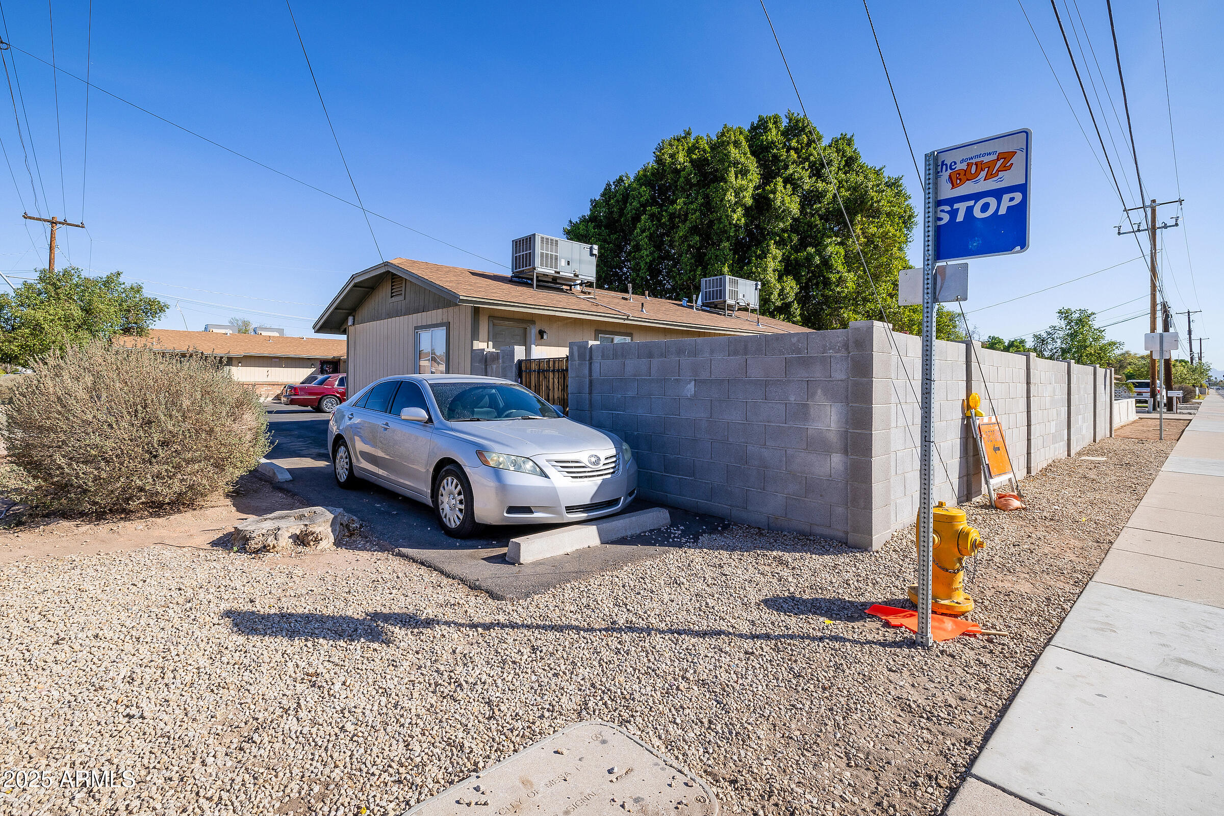 805 N Westwood -- S