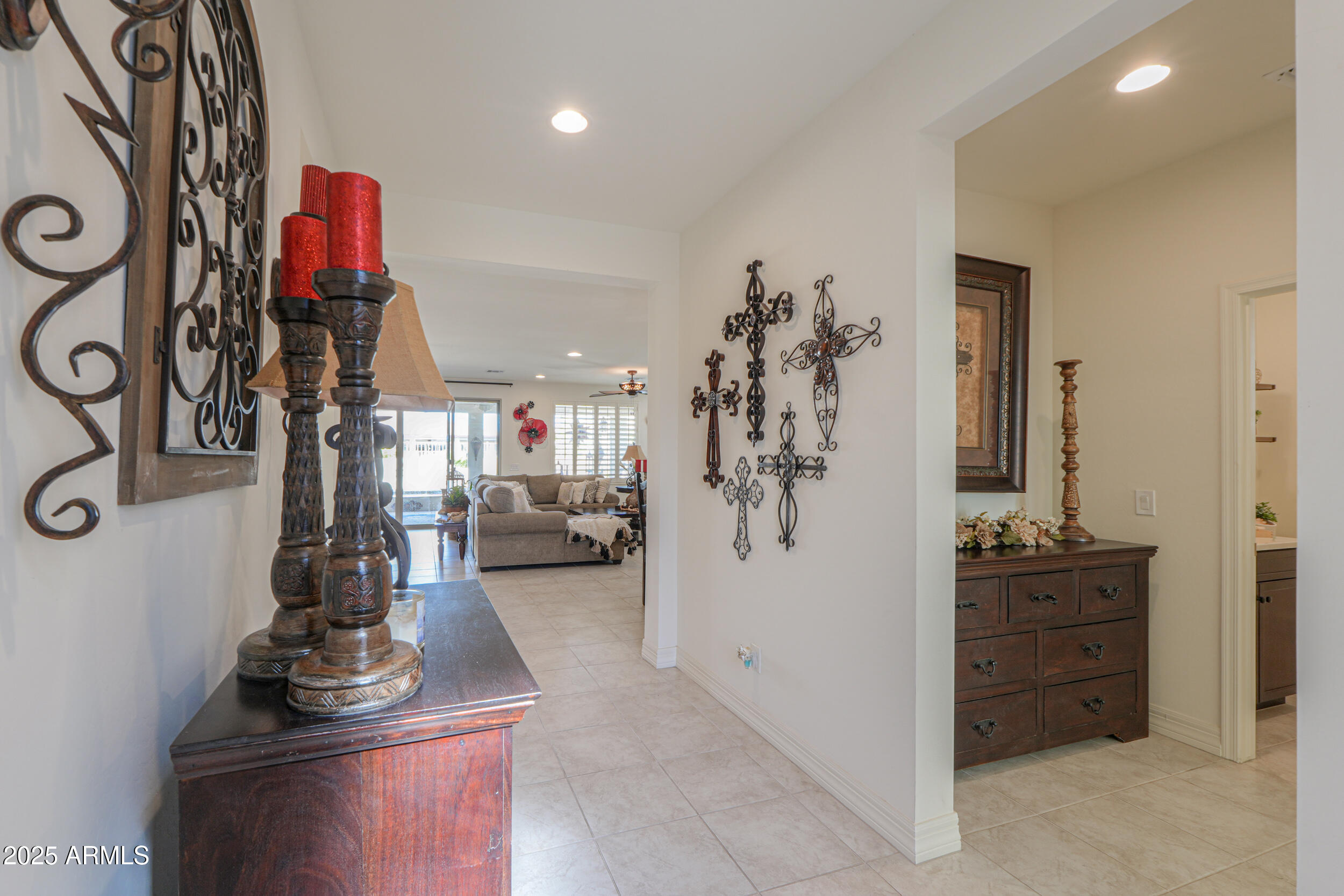 1238 W SILVER CREEK Lane