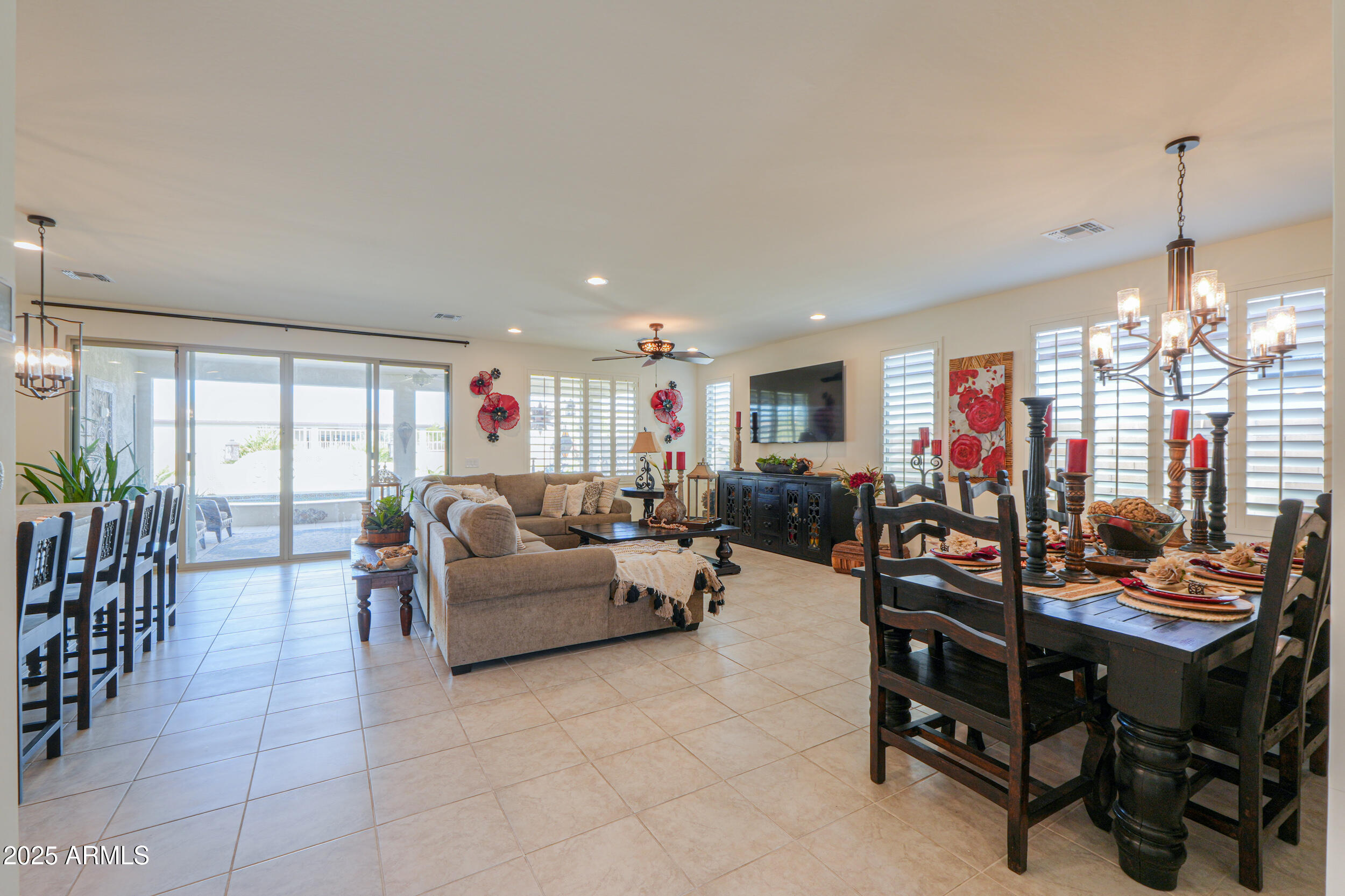 1238 W SILVER CREEK Lane