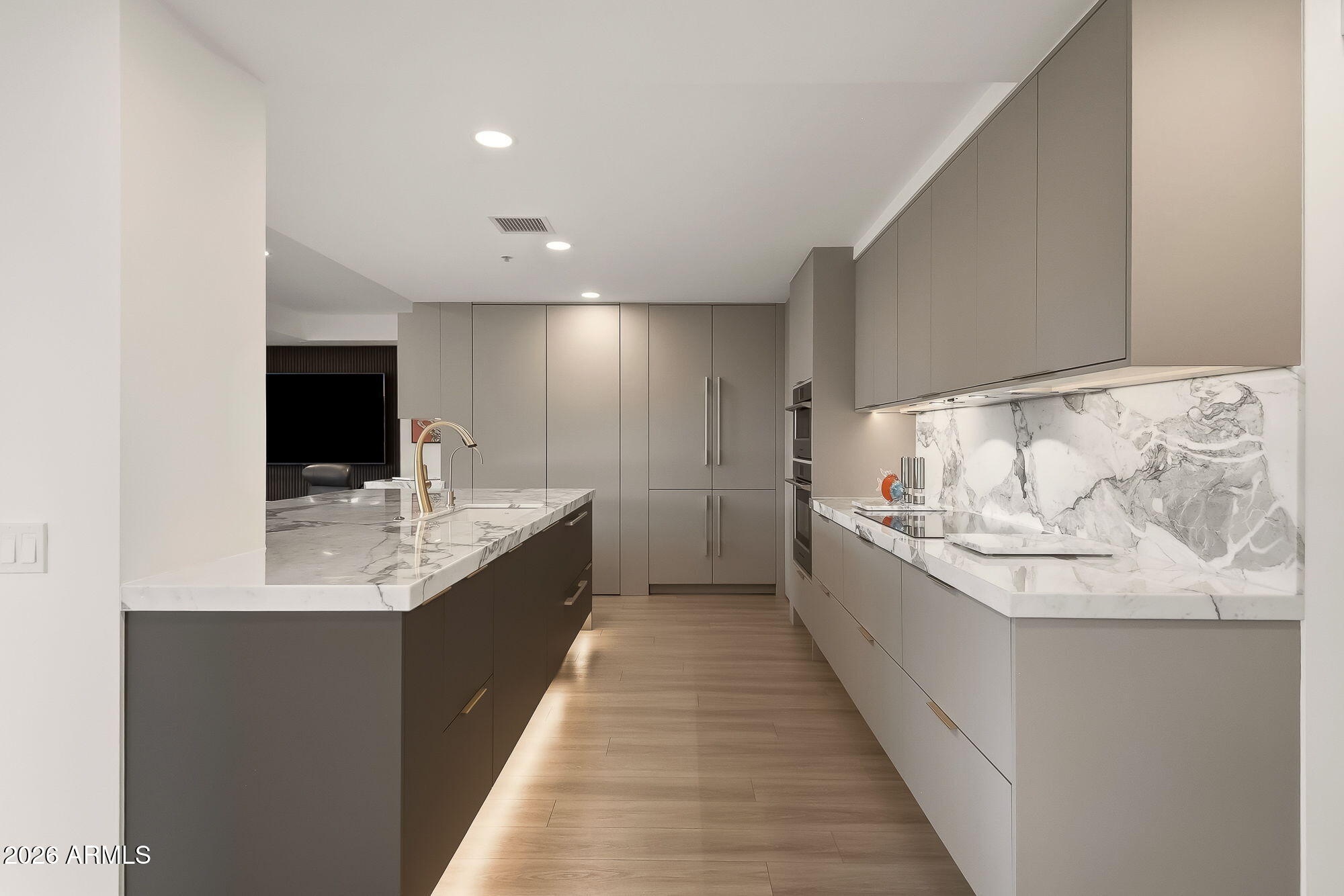 7141 E Rancho Vista Drive 6008