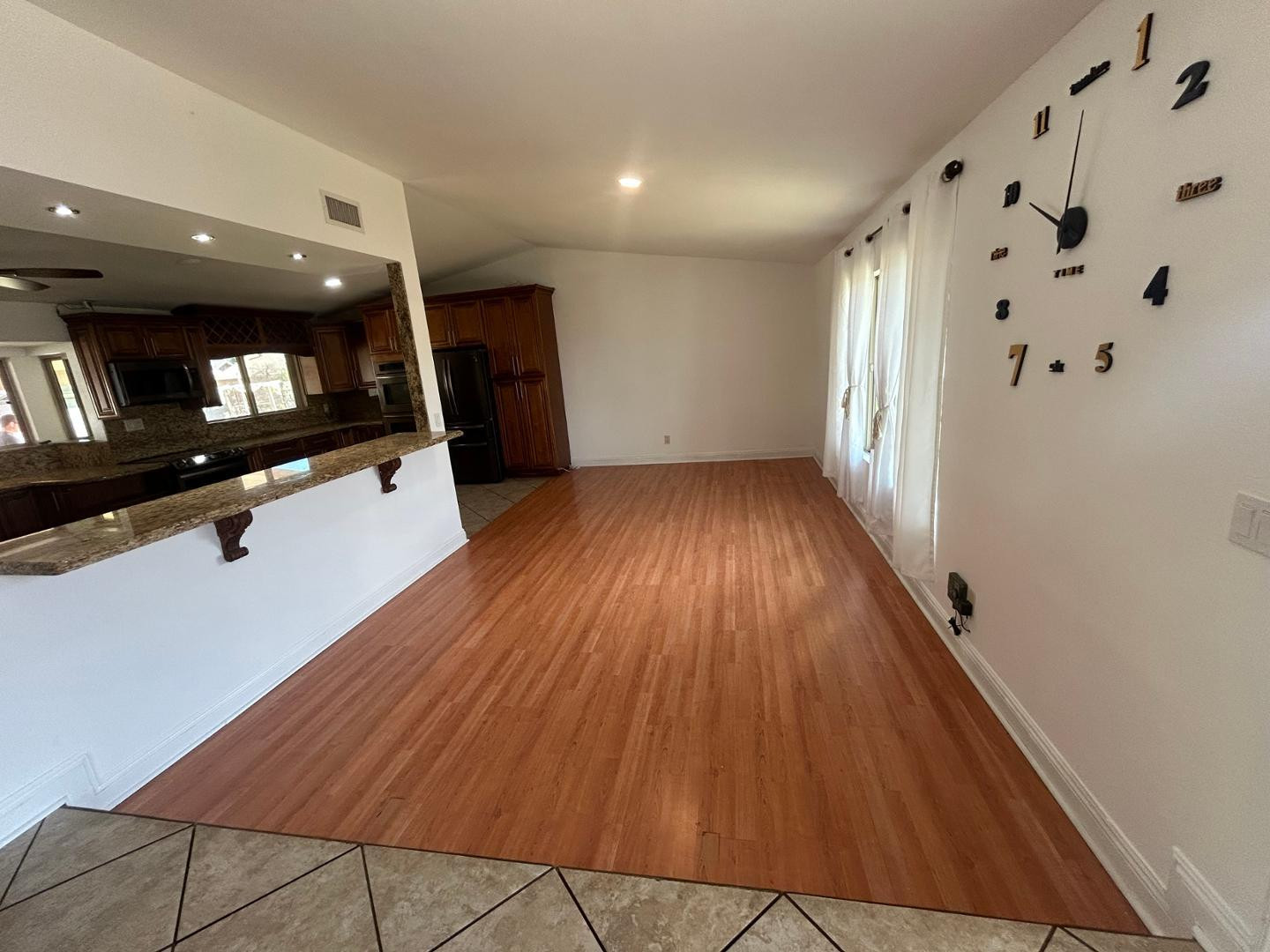 6916 W Georgia Avenue