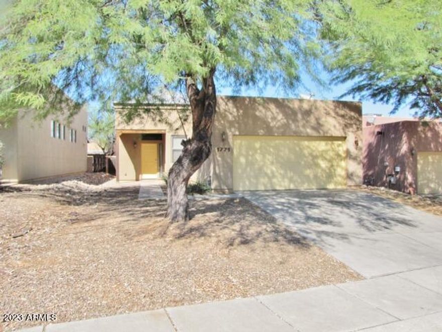 This well-maintained, 3BR/2BA/2CG, 1518 sq. ft. home in Legends at Valiente is centrally located in Sierra Vista, AZ minutes from Ft. Huachuca, shopping, Bella Vista Elementary and Canyon Vista Medical Center. The open, split floor plan includes a large great room, modern kitchen appliances, central A/C and a easy care yards. Call today.