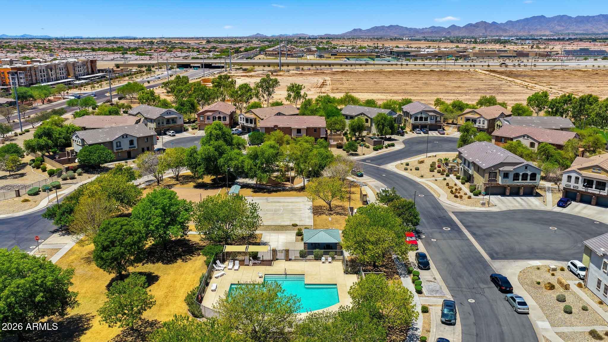 CANYON TRAILS COURTHOMES CONDOMINIUM - Residential