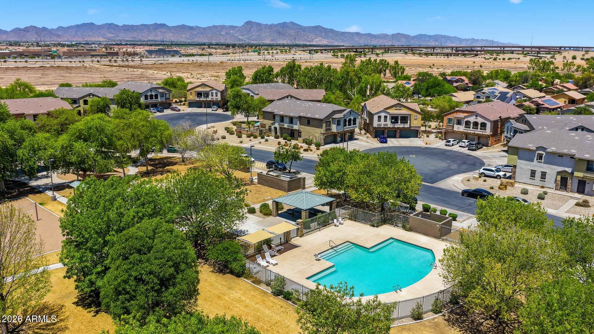 CANYON TRAILS COURTHOMES CONDOMINIUM - Residential
