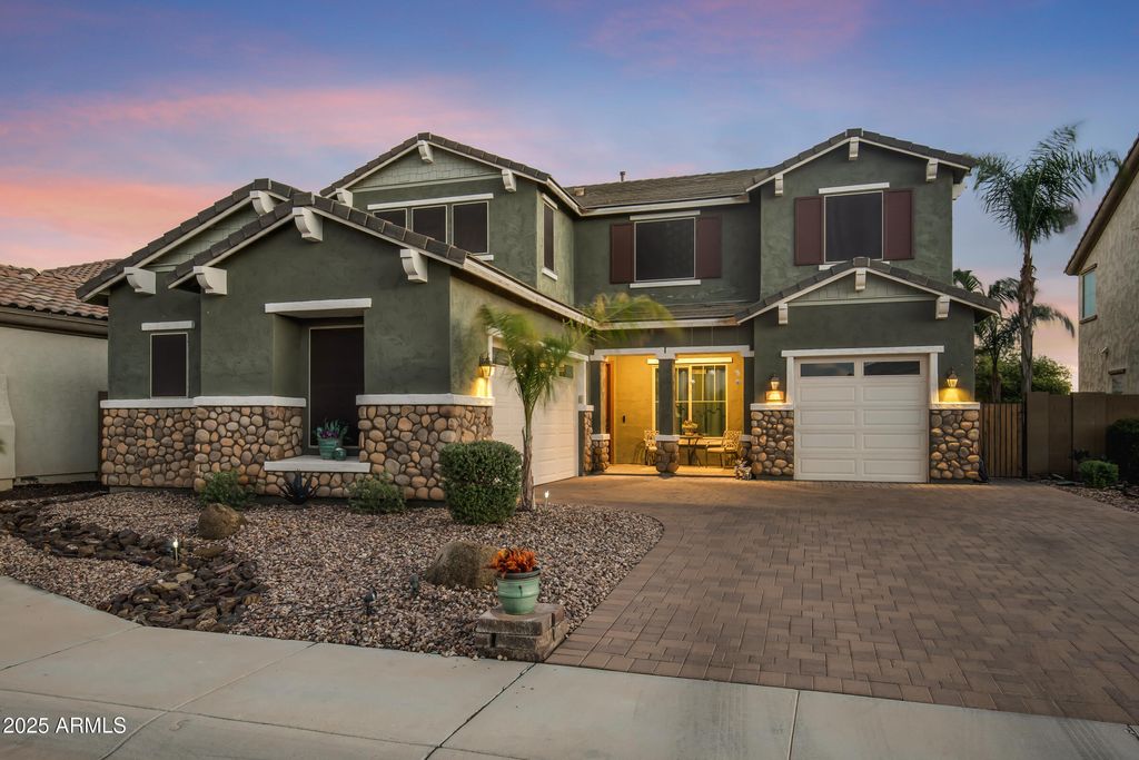 Photo of 1895 E Crescent Way, Chandler, AZ 85249 (MLS # 6933762)