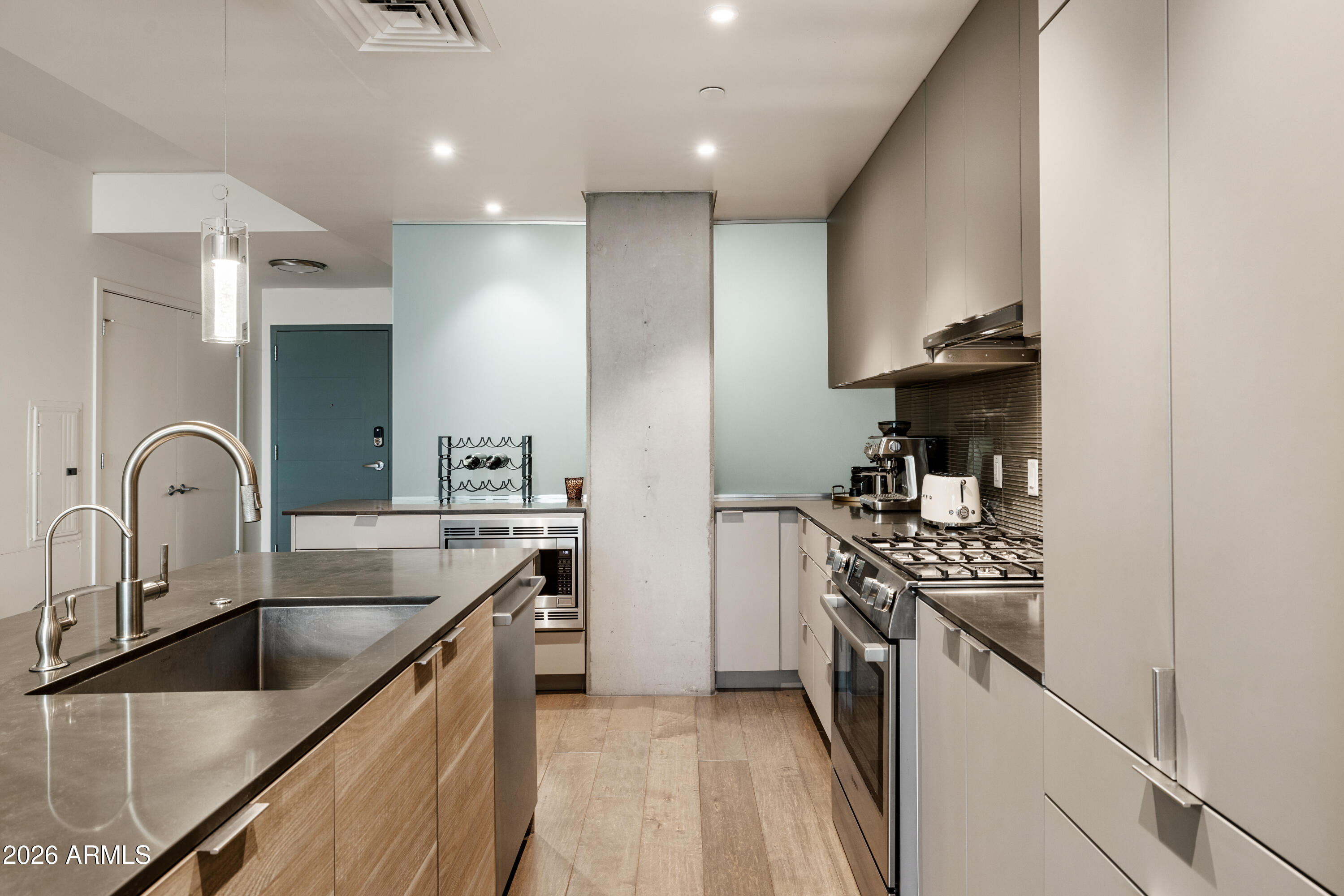 2300 E CAMPBELL Avenue 128