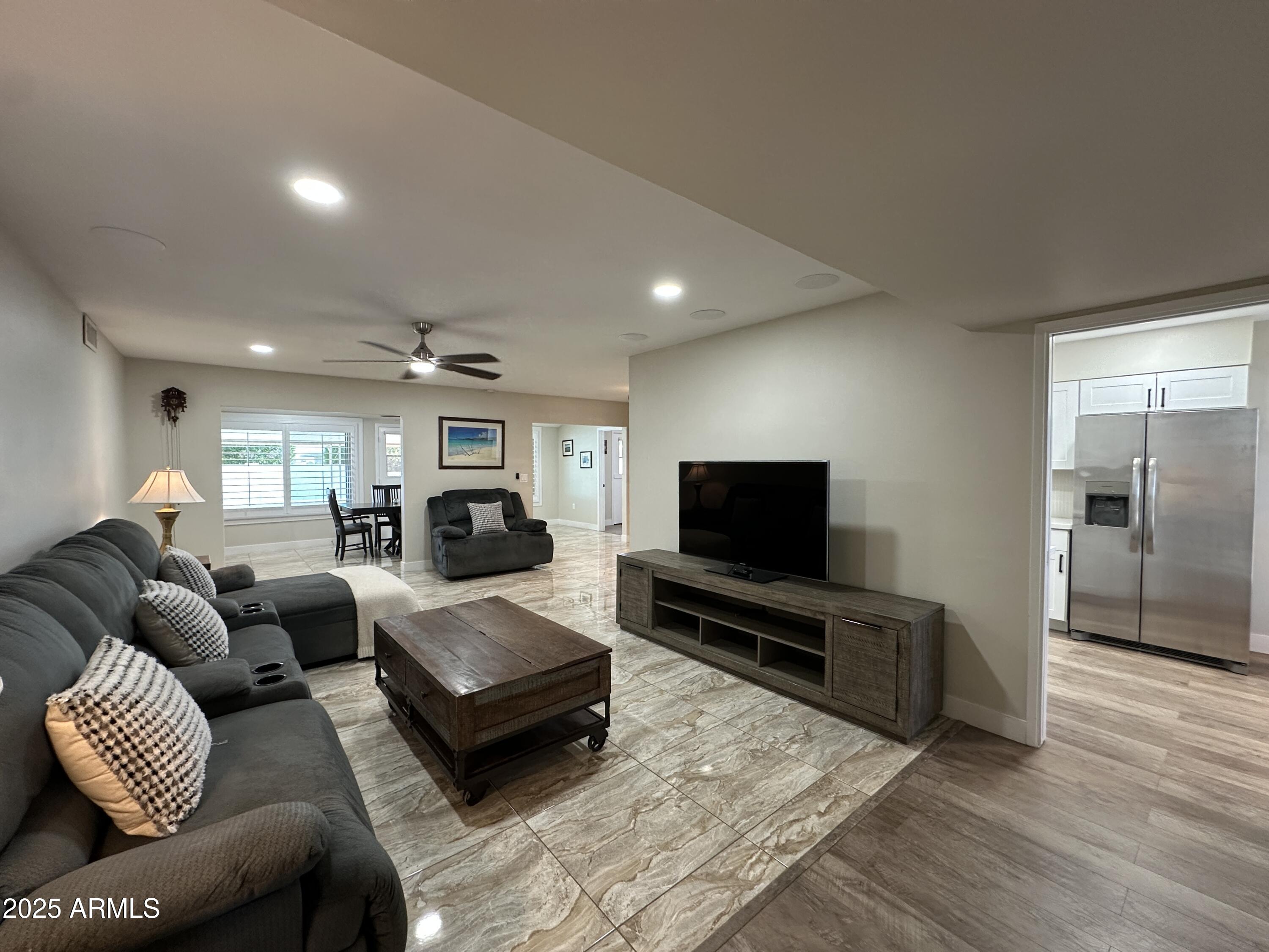 10837 W TROPICANA Circle