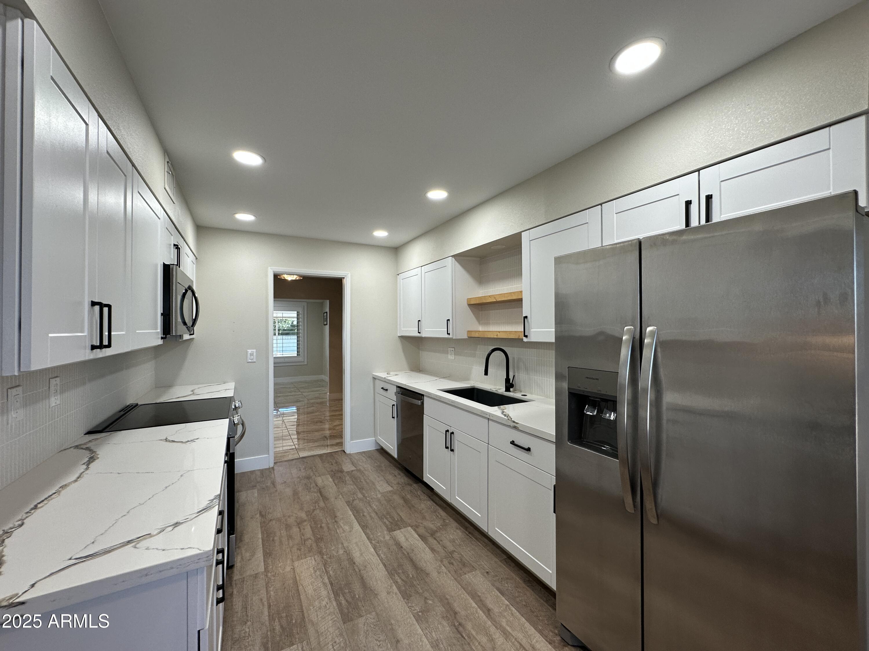 10837 W TROPICANA Circle