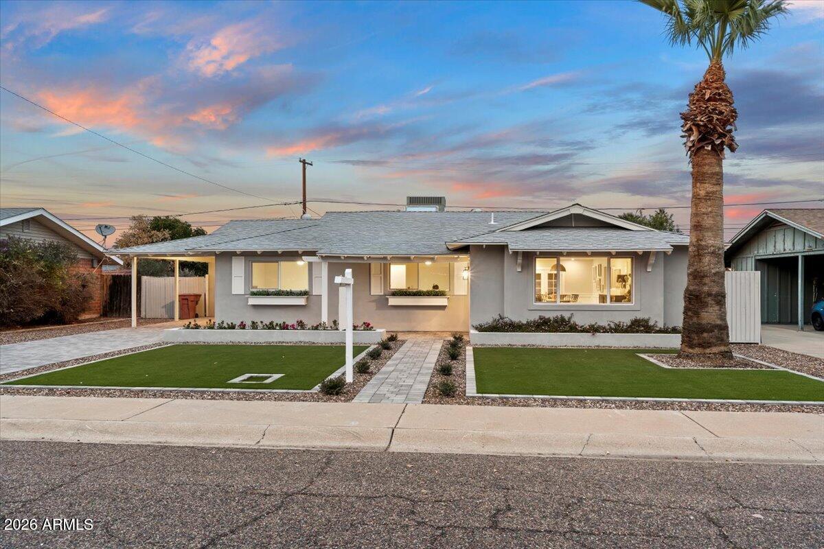 8638 E Highland Avenue