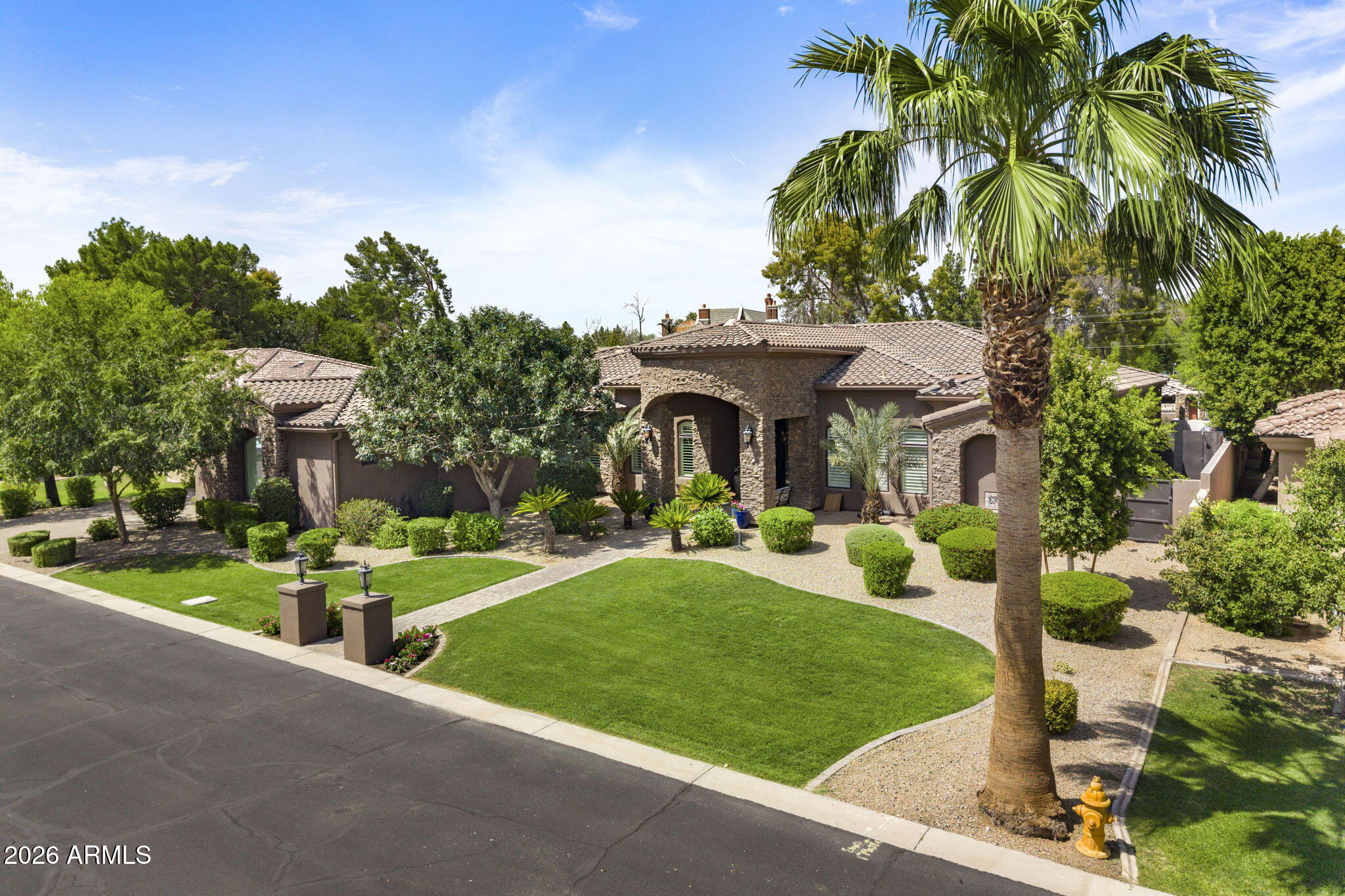 6032 W Victoria Place