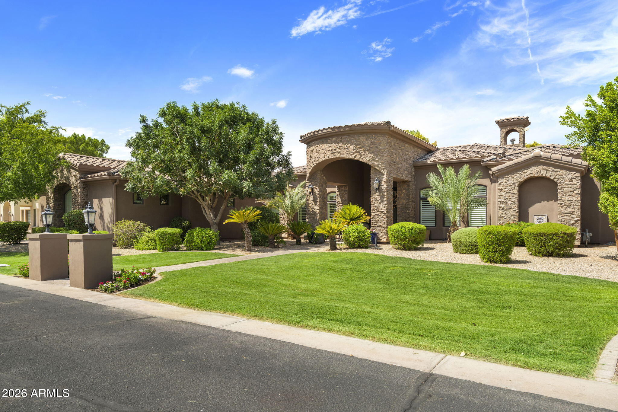 6032 W Victoria Place