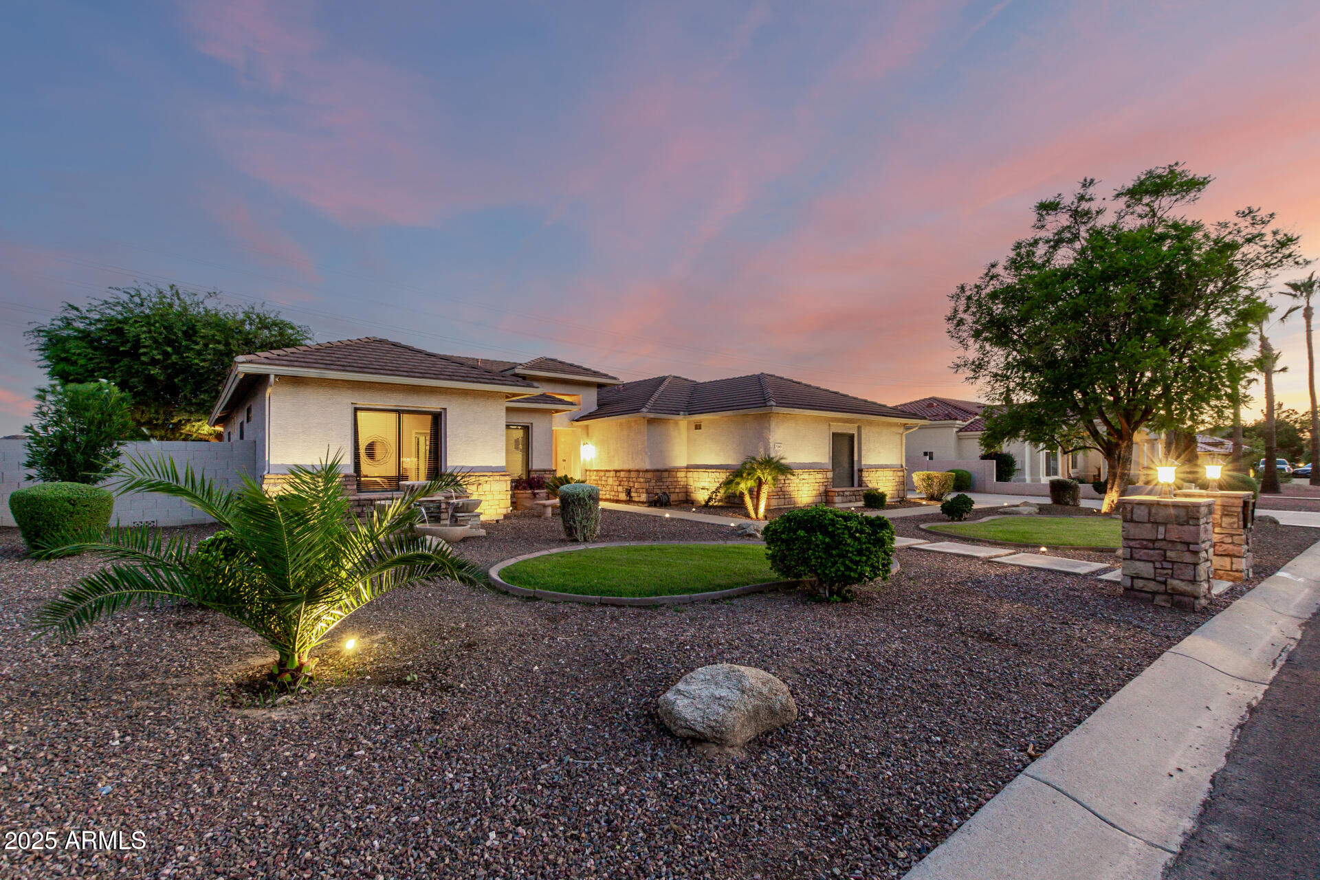 5343 W WHISPERING WIND Drive