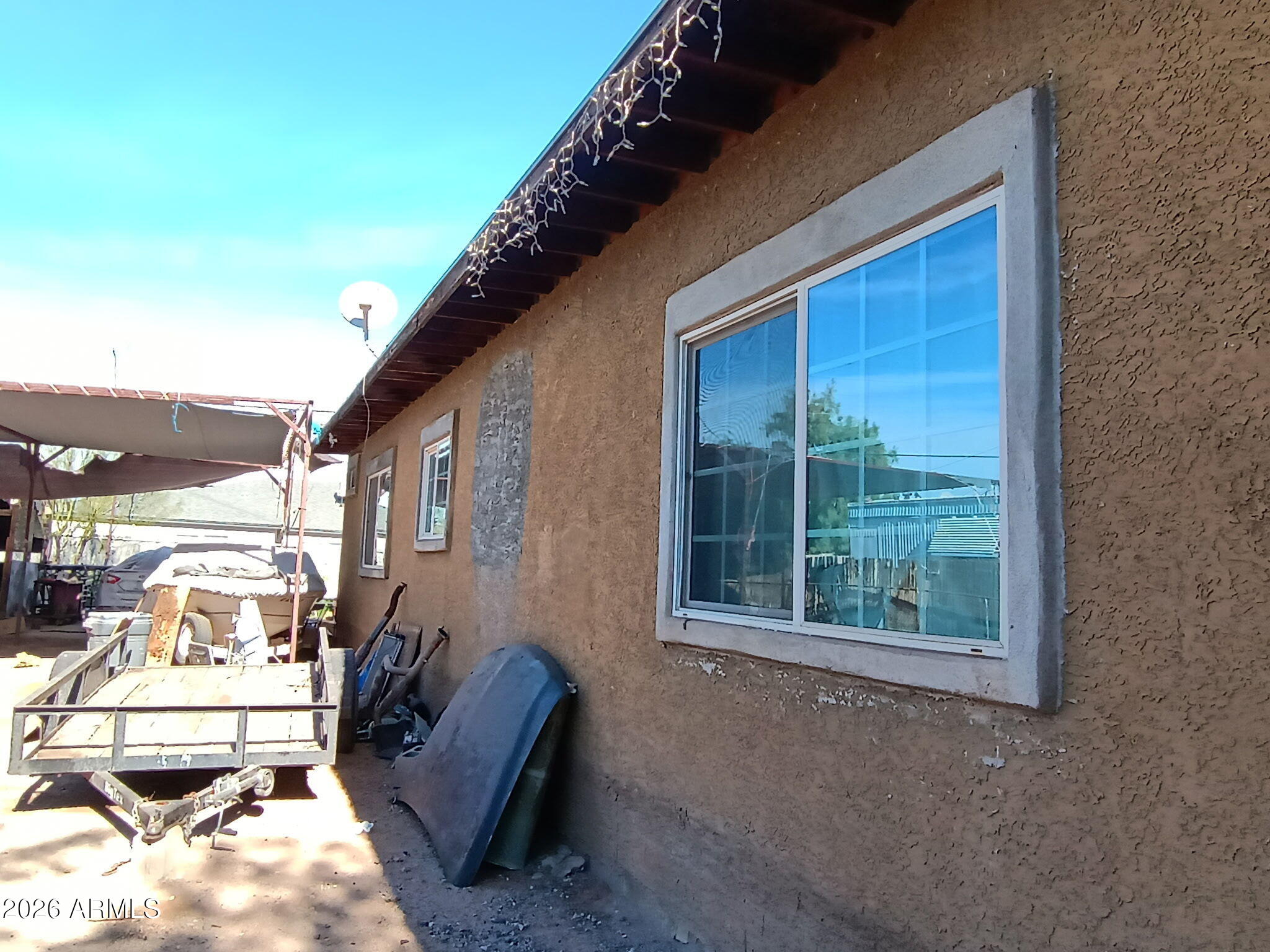 1914 E ILLINI Street