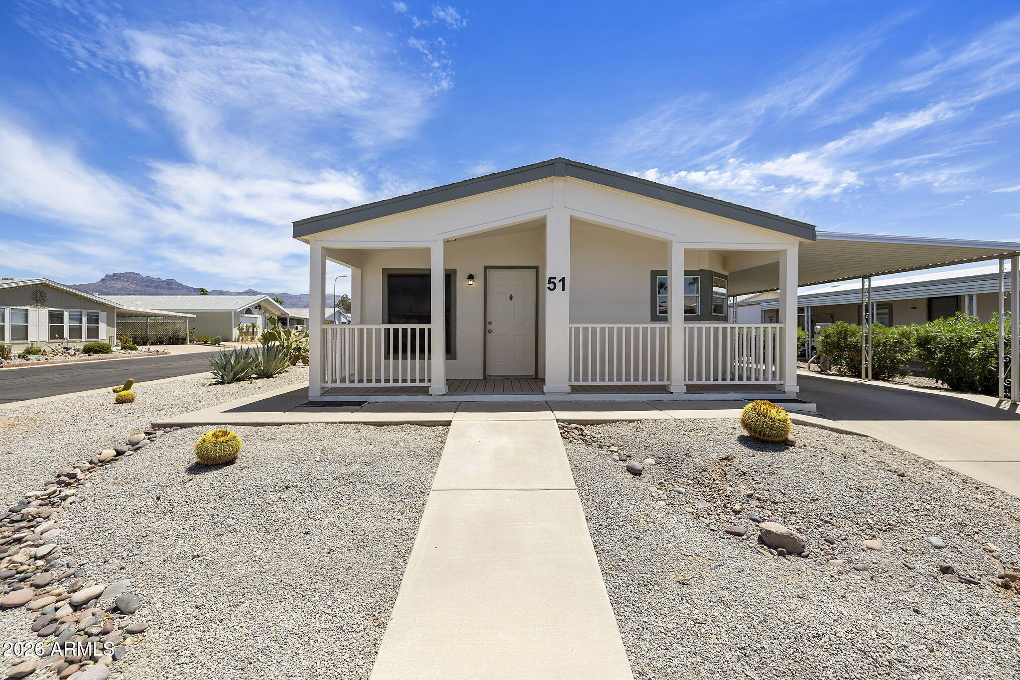 3700 S TOMAHAWK Road 51
