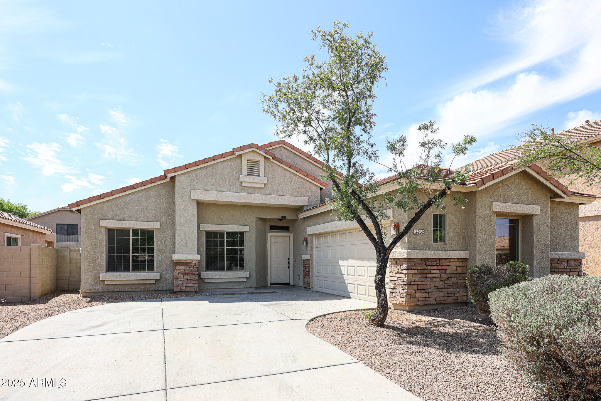 Search Homes 3 14262 N 142ND Lane