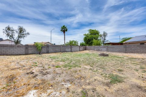 A home in El Mirage