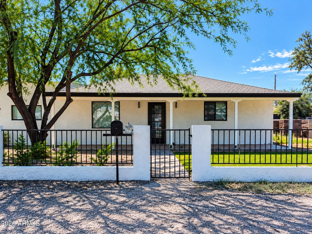 Photo of 3021 E Saint John Road, Phoenix, AZ 85032 (MLS # 7090962)