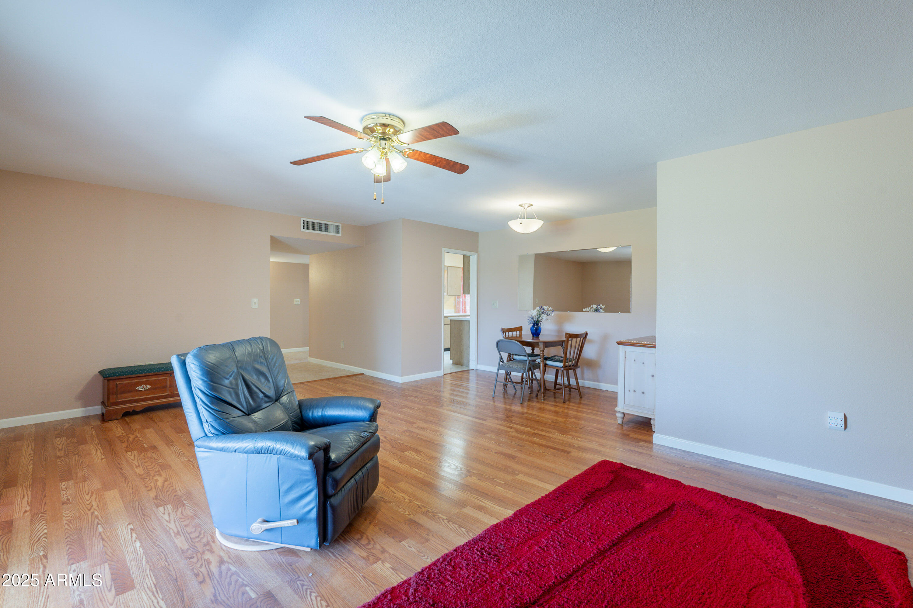 10513 W ROUNDELAY Circle