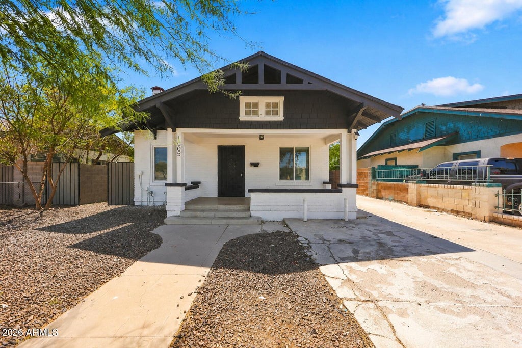 Photo of 1005 E Moreland Street, Phoenix, AZ 85006 (MLS # 7074893)