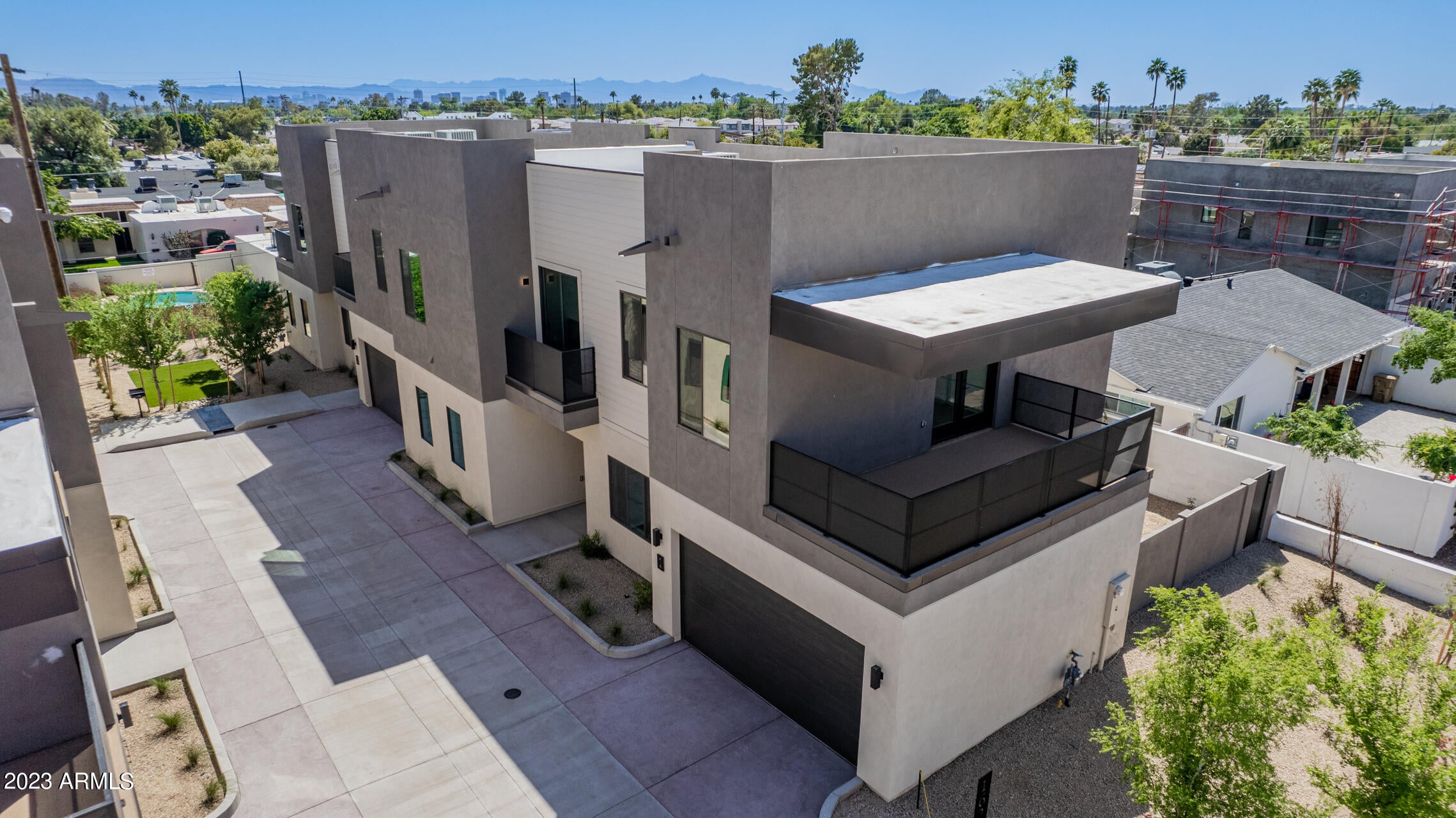 1625 E Lamar Road 2