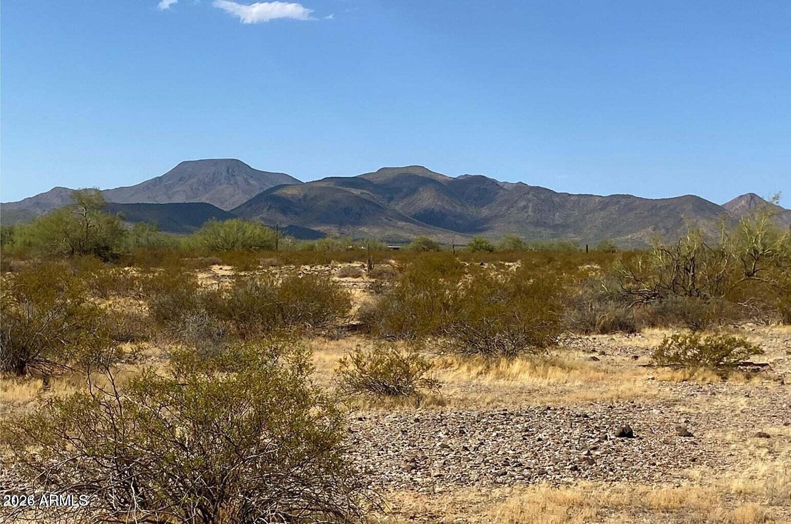 TBD Liebre Rd. Lot A 2.7 acres -- -