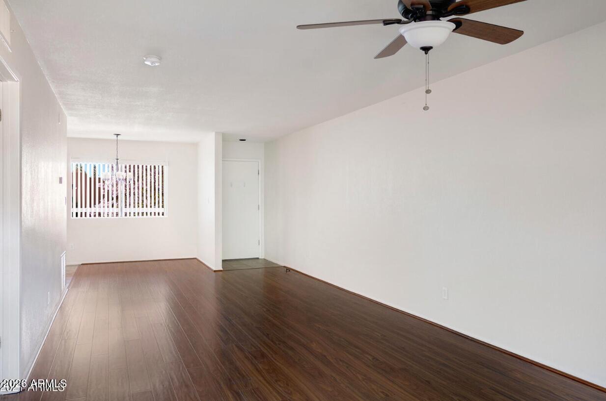 12222 N PARADISE VILLAGE Parkway S 330