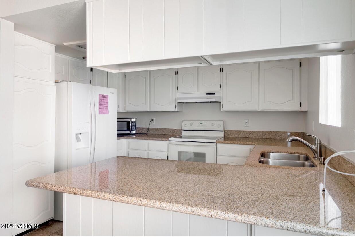 12222 N PARADISE VILLAGE Parkway S 330