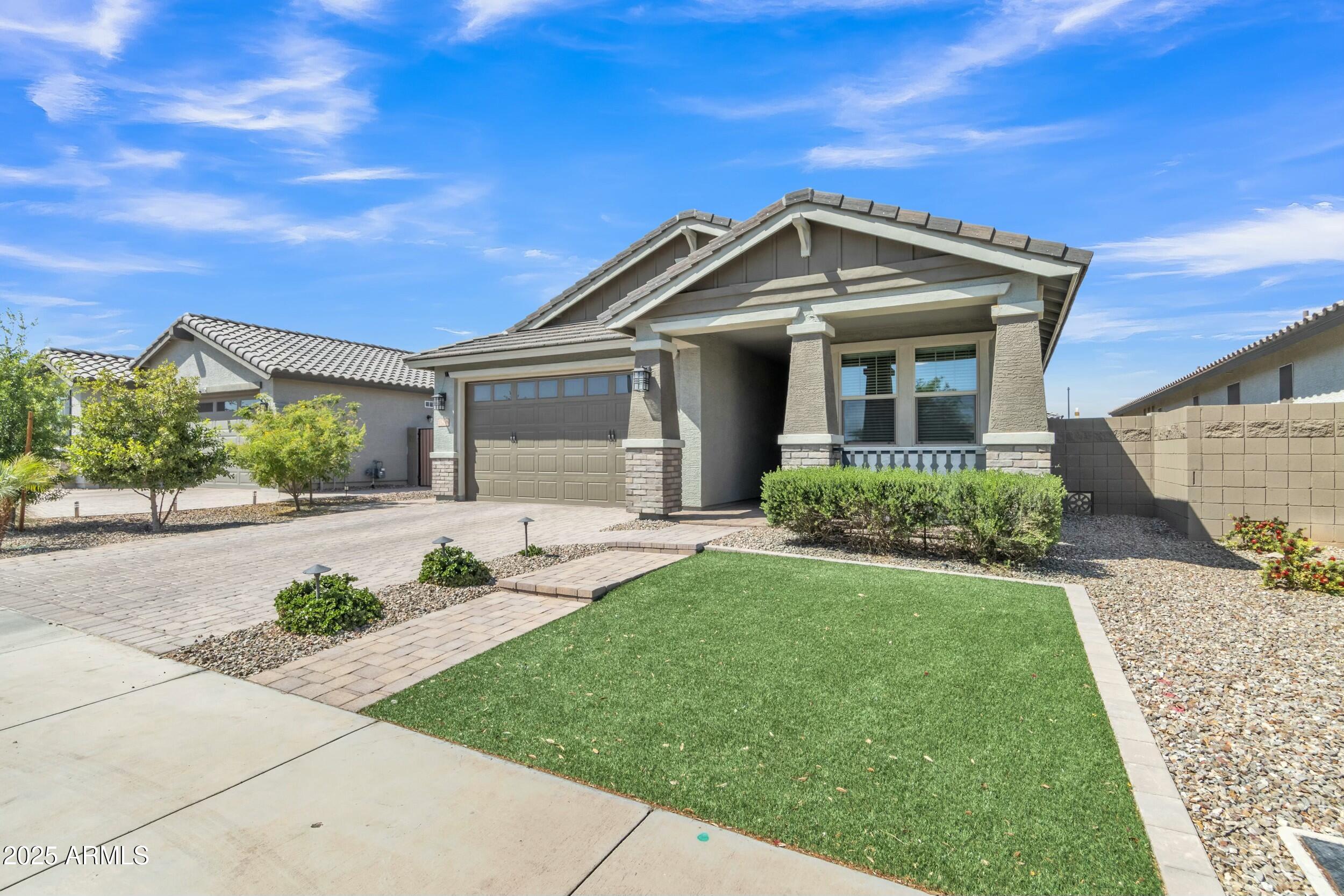 15236 W PORTLAND Street