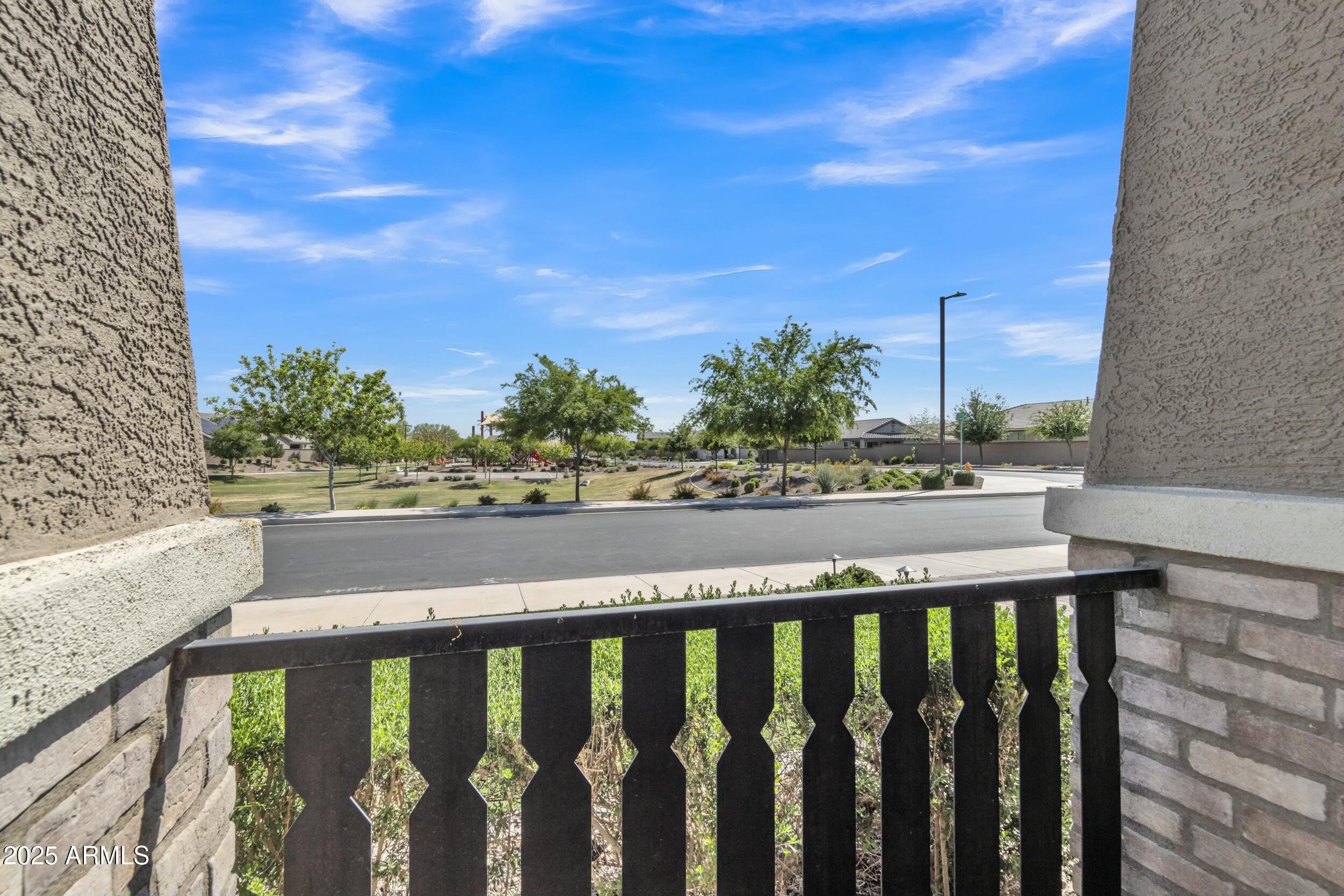 15236 W PORTLAND Street