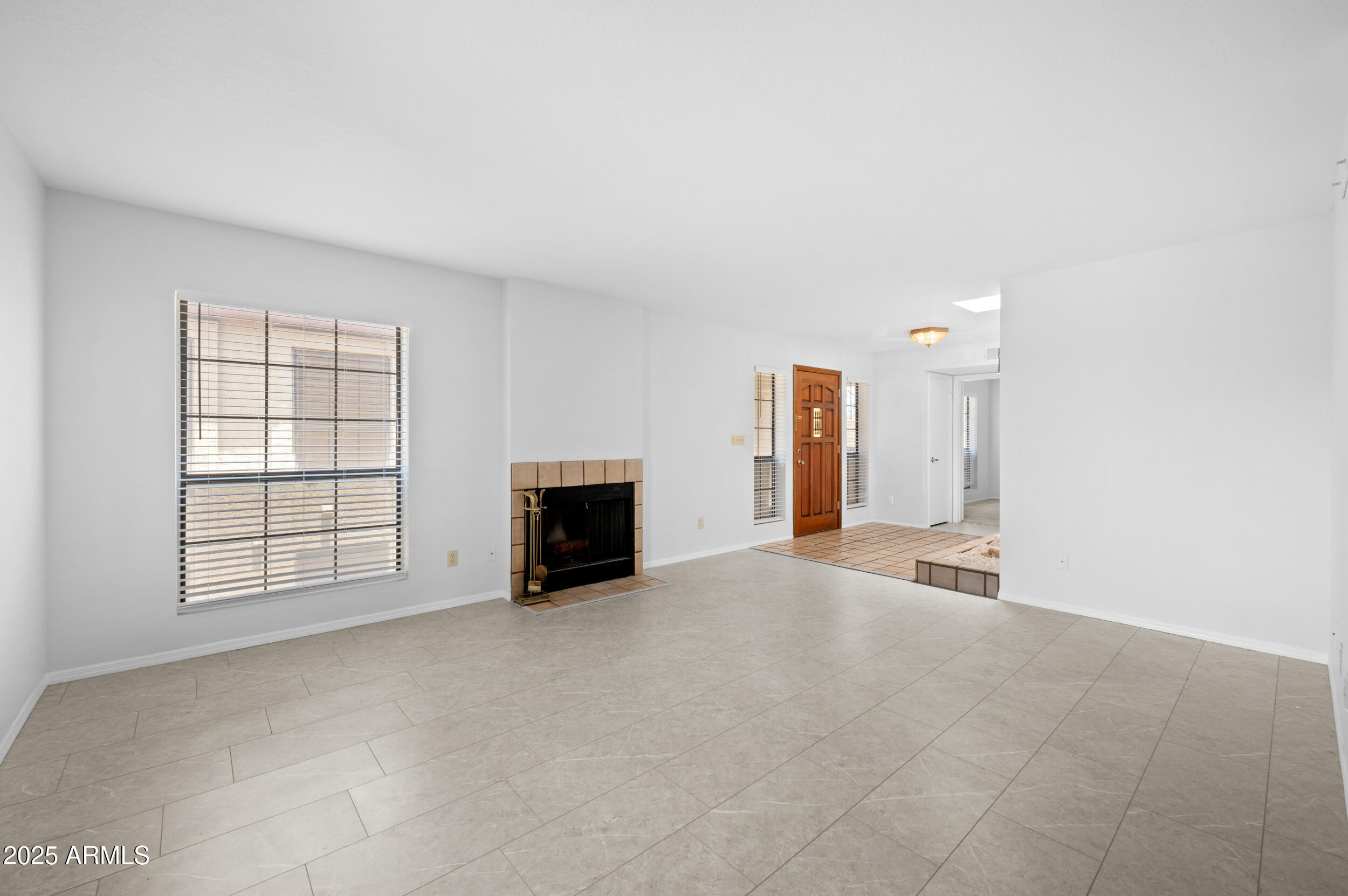 8314 N 21ST Drive K208