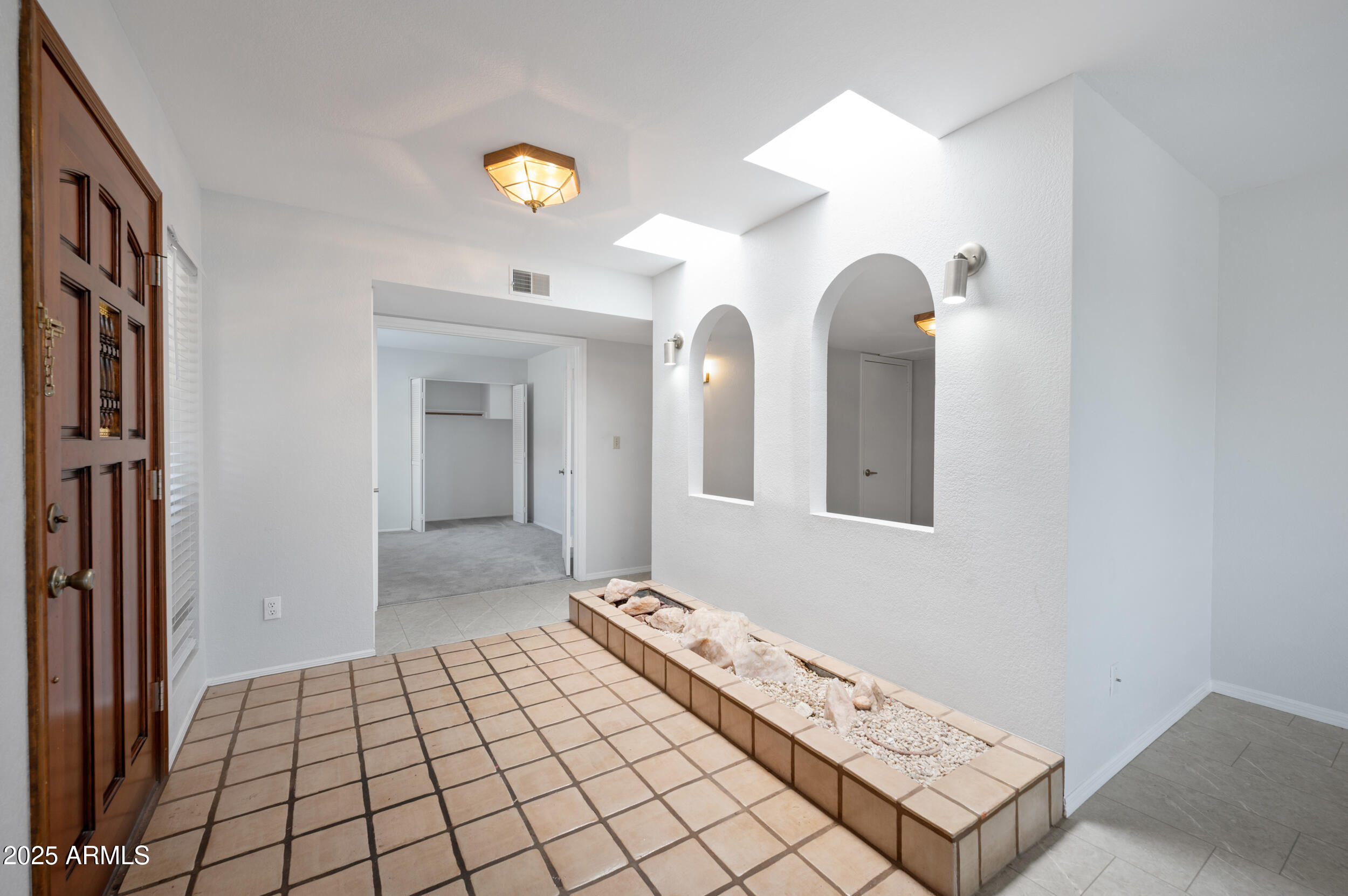 8314 N 21ST Drive K208