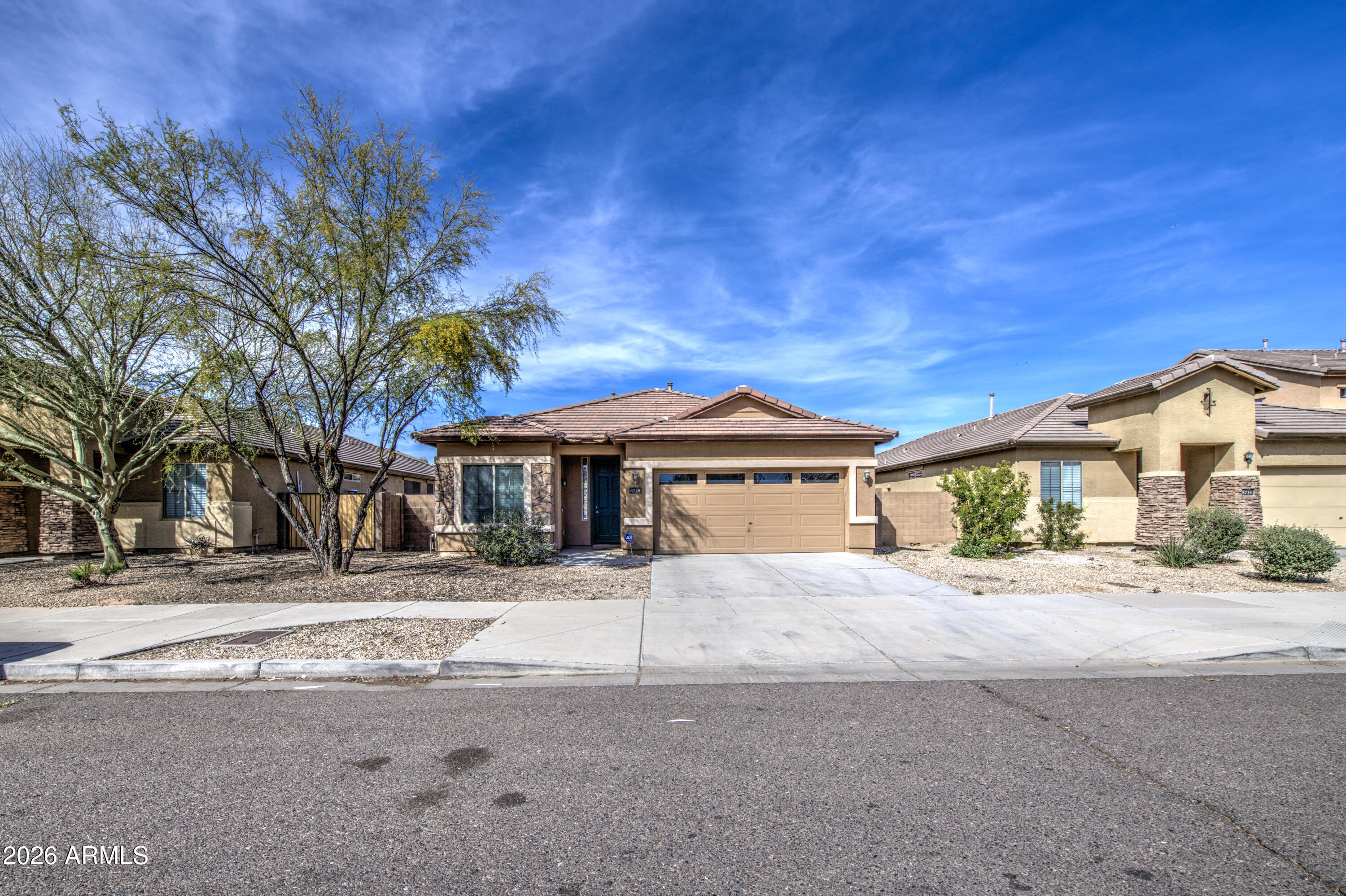 8738 W PIONEER Street