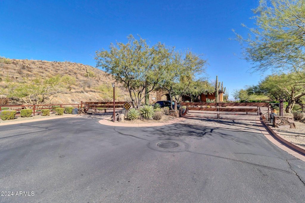 Photo of 14247 E Coyote Court #36, Fountain Hills, AZ 85268 (MLS # 6783078)