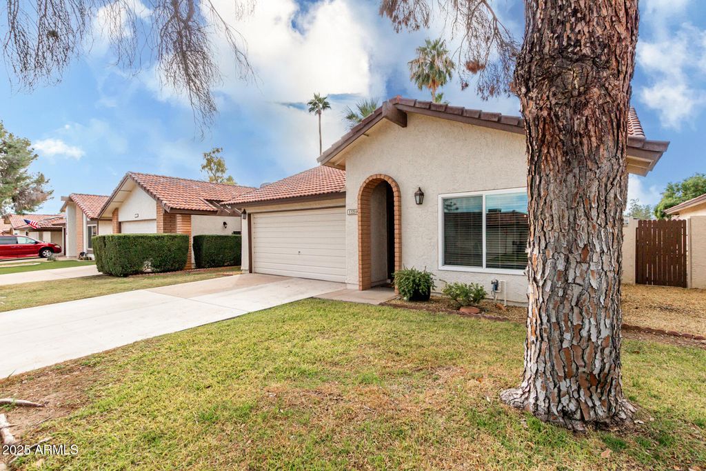 Photo of 12210 S Potomac Street, Phoenix, AZ 85044 (MLS # 6952135)