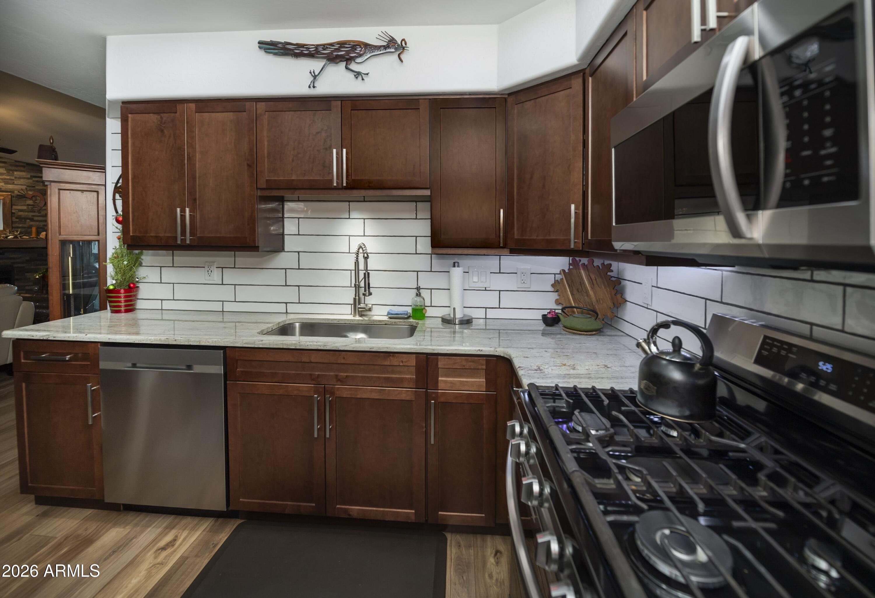 COUNTRY CLUB TOWNHOMES AMD - Residential