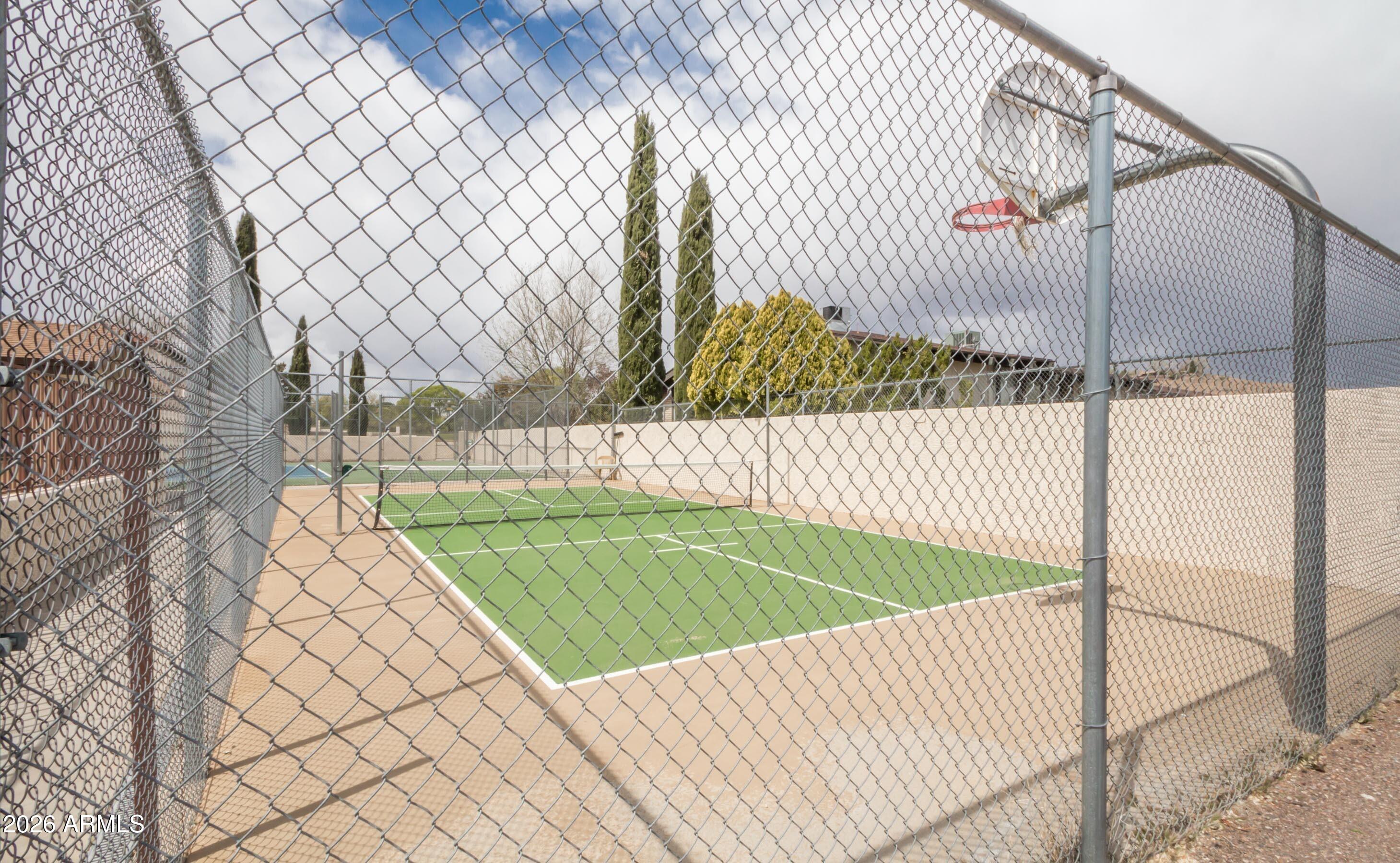 COUNTRY CLUB TOWNHOMES AMD - Residential