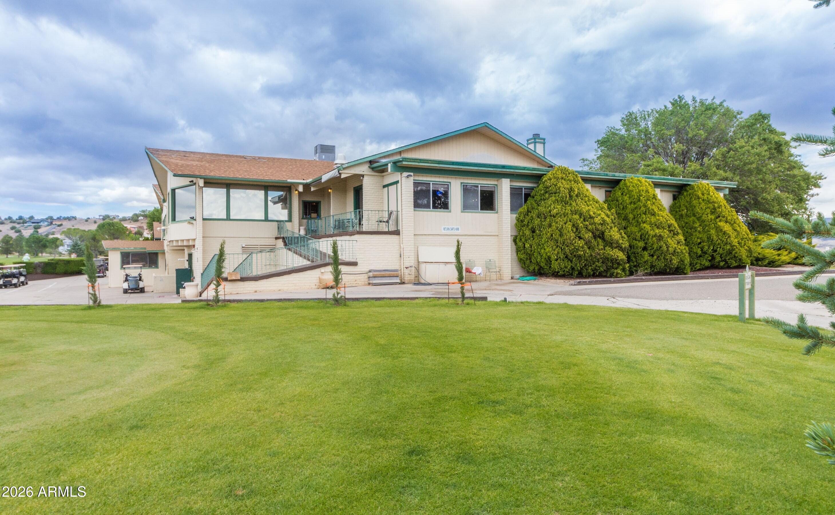 COUNTRY CLUB TOWNHOMES AMD - Residential