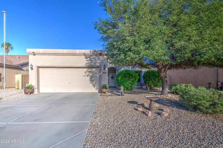 Photo 1 of 44 — 1575 S APACHE Drive, Apache Junction, AZ 85120