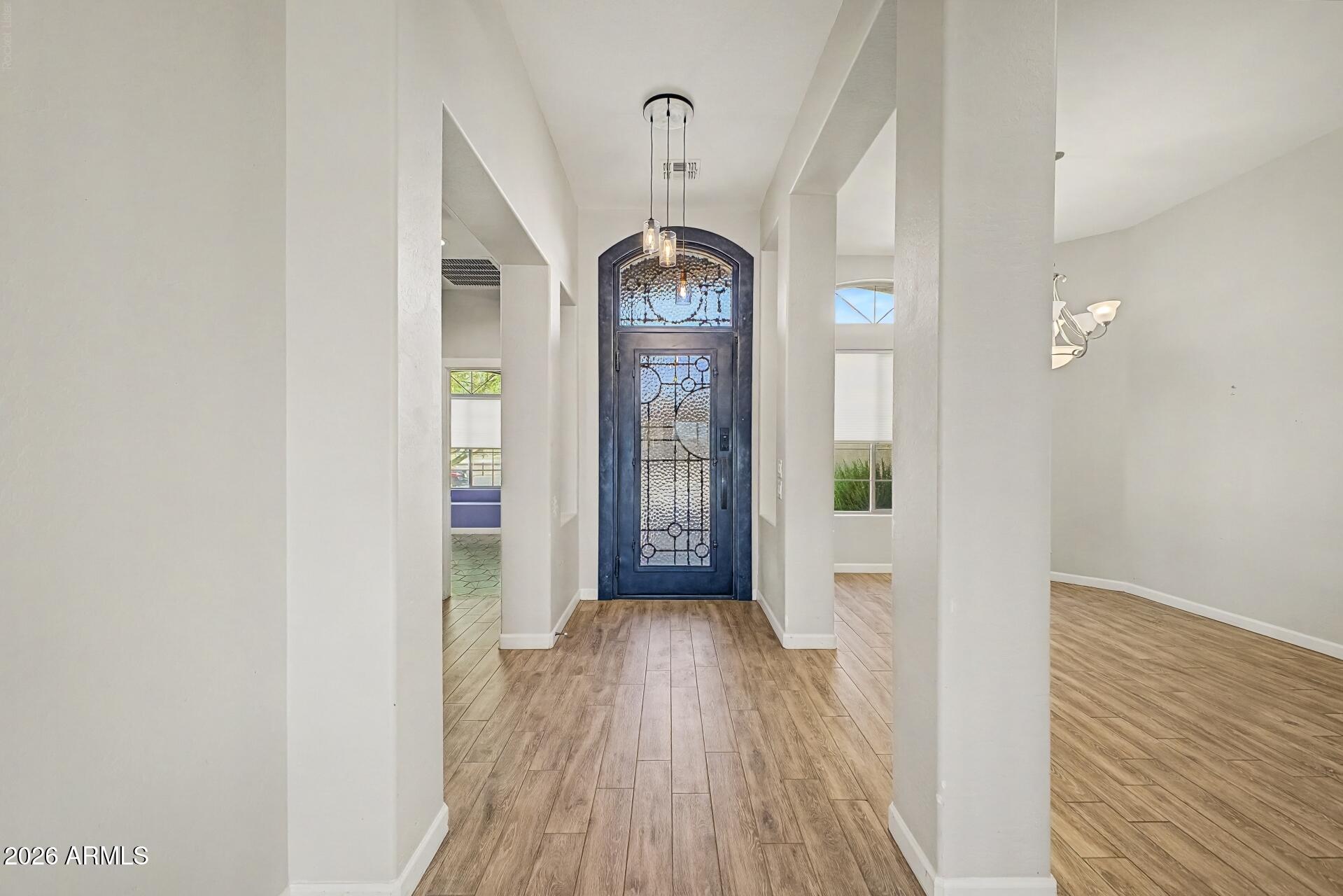 22314 W WHITE FEATHER Lane