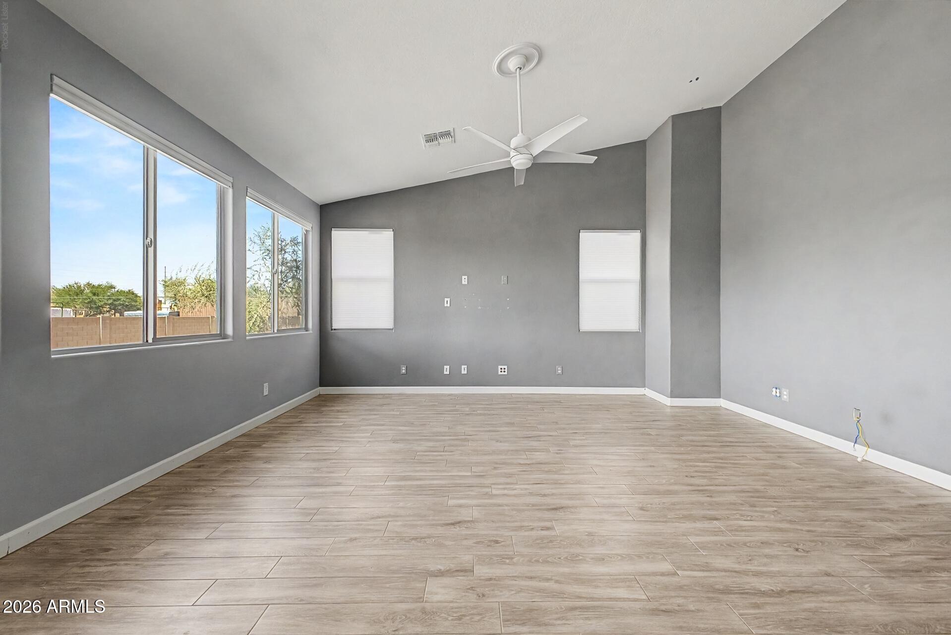 22314 W WHITE FEATHER Lane