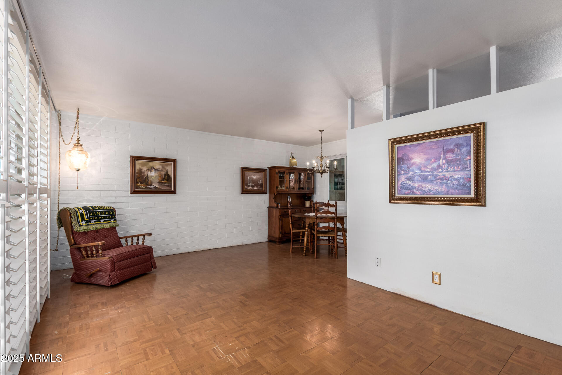 12014 N 103RD Avenue