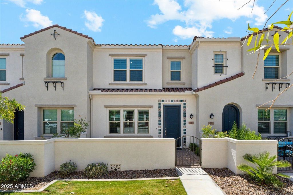 Photo of 4077 S Sabrina Drive #30, Chandler, AZ 85248 (MLS # 6969613)