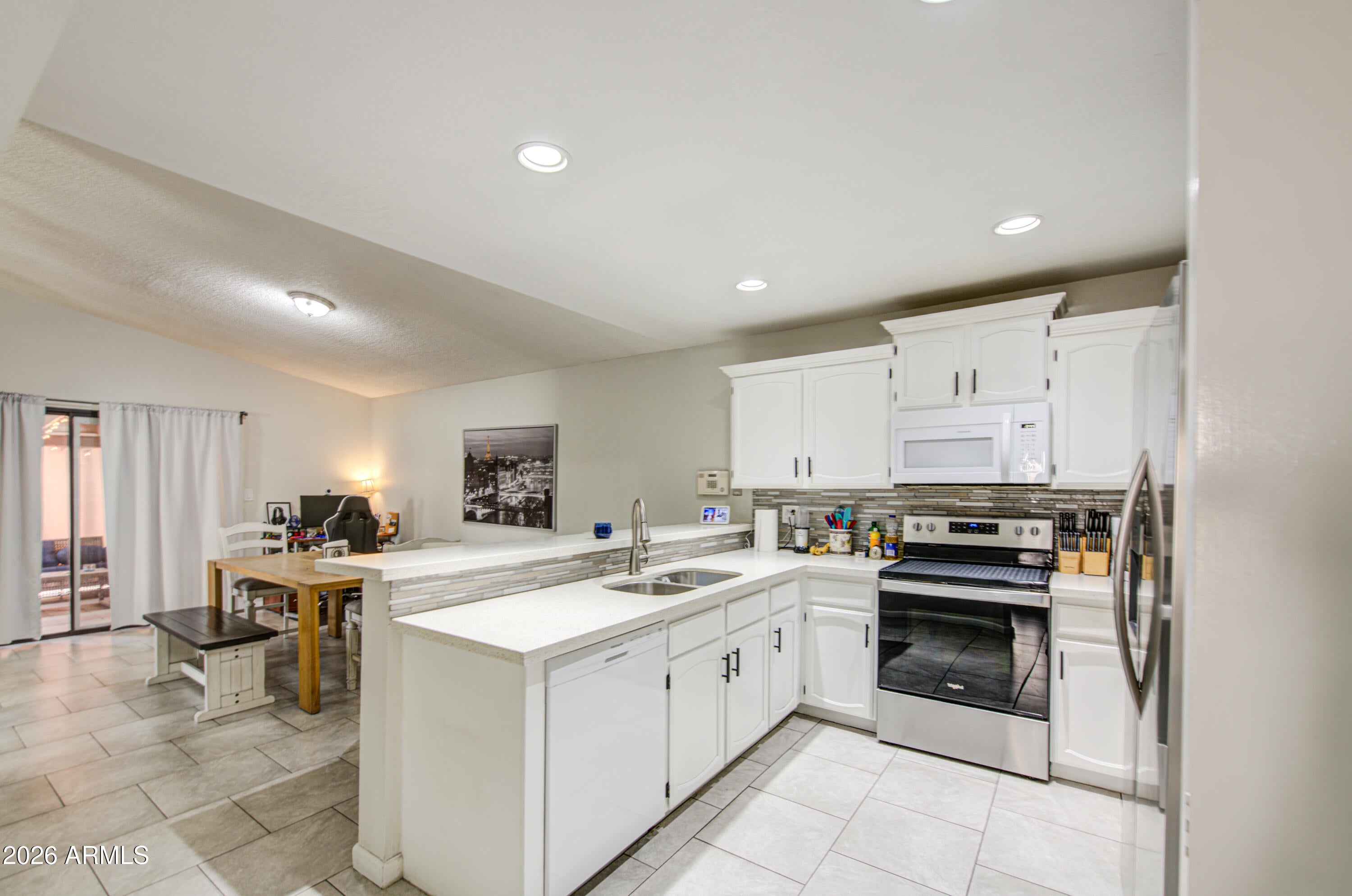 10025 W SELLS Drive